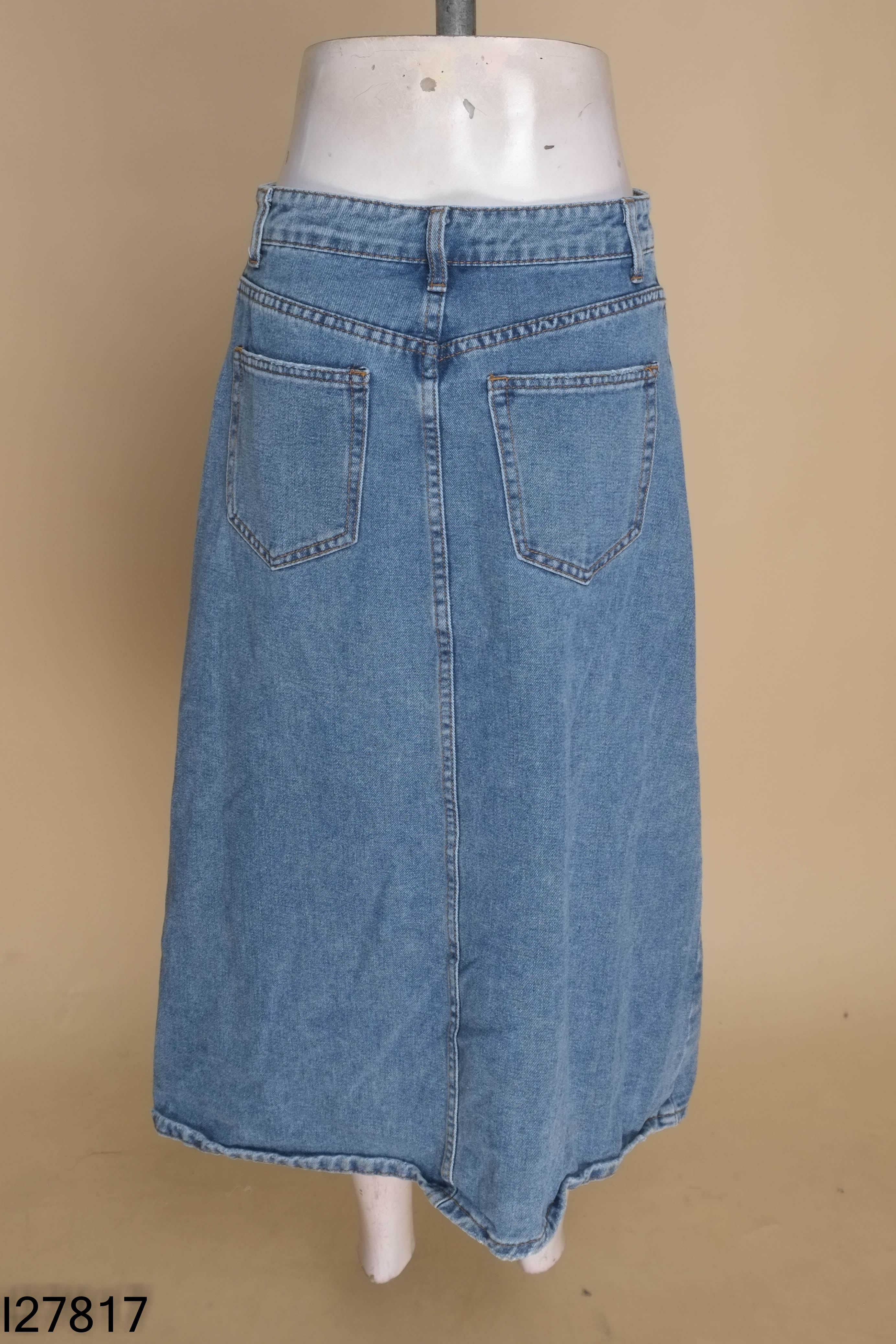 Chân váy jeans xanh SHEIN xẻ
