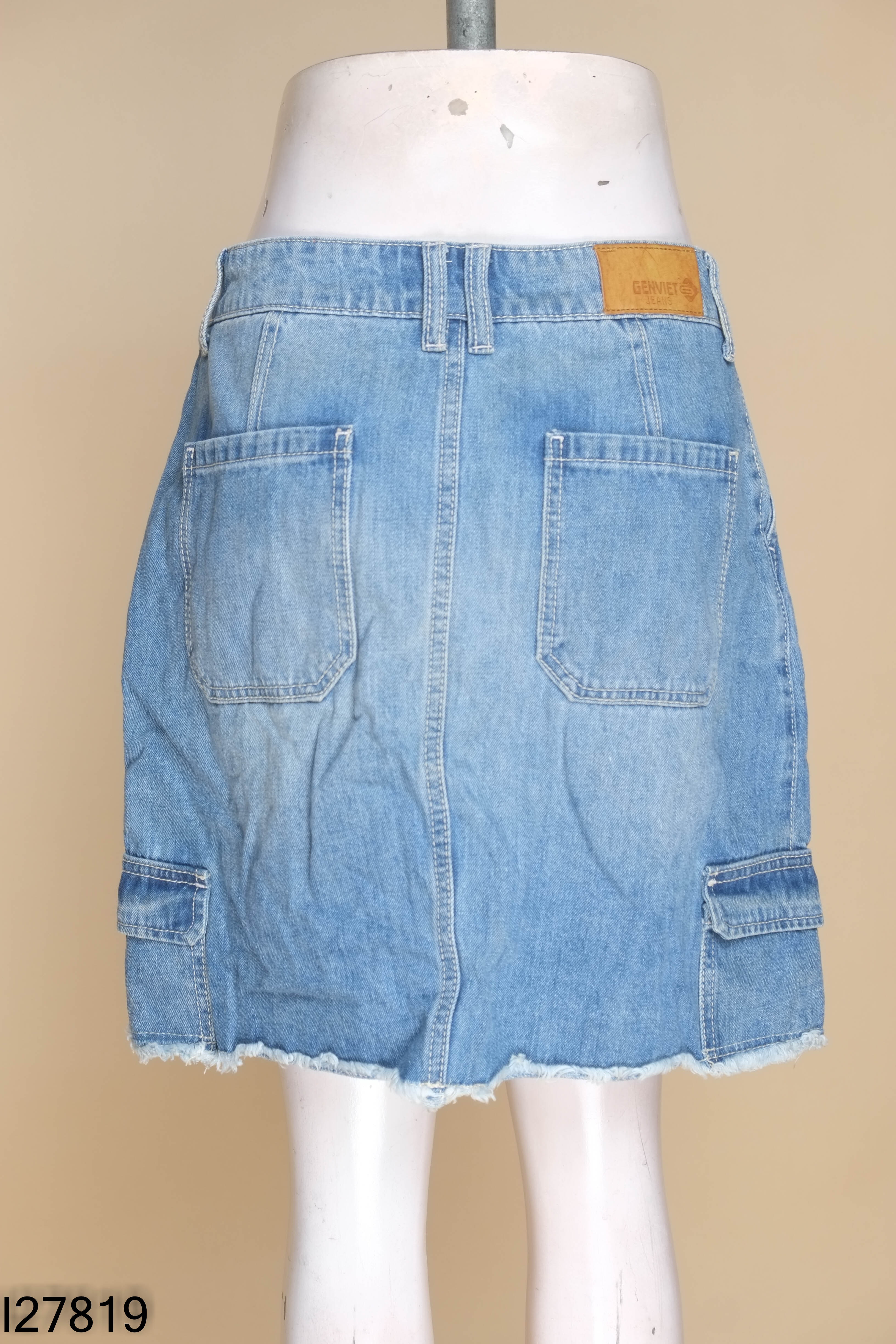 Chân váy jeans xanh ngắn GENVIET
