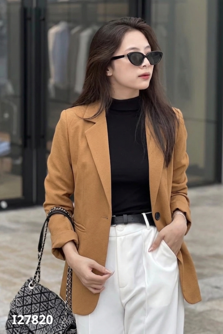 Áo blazer nâu BCBG