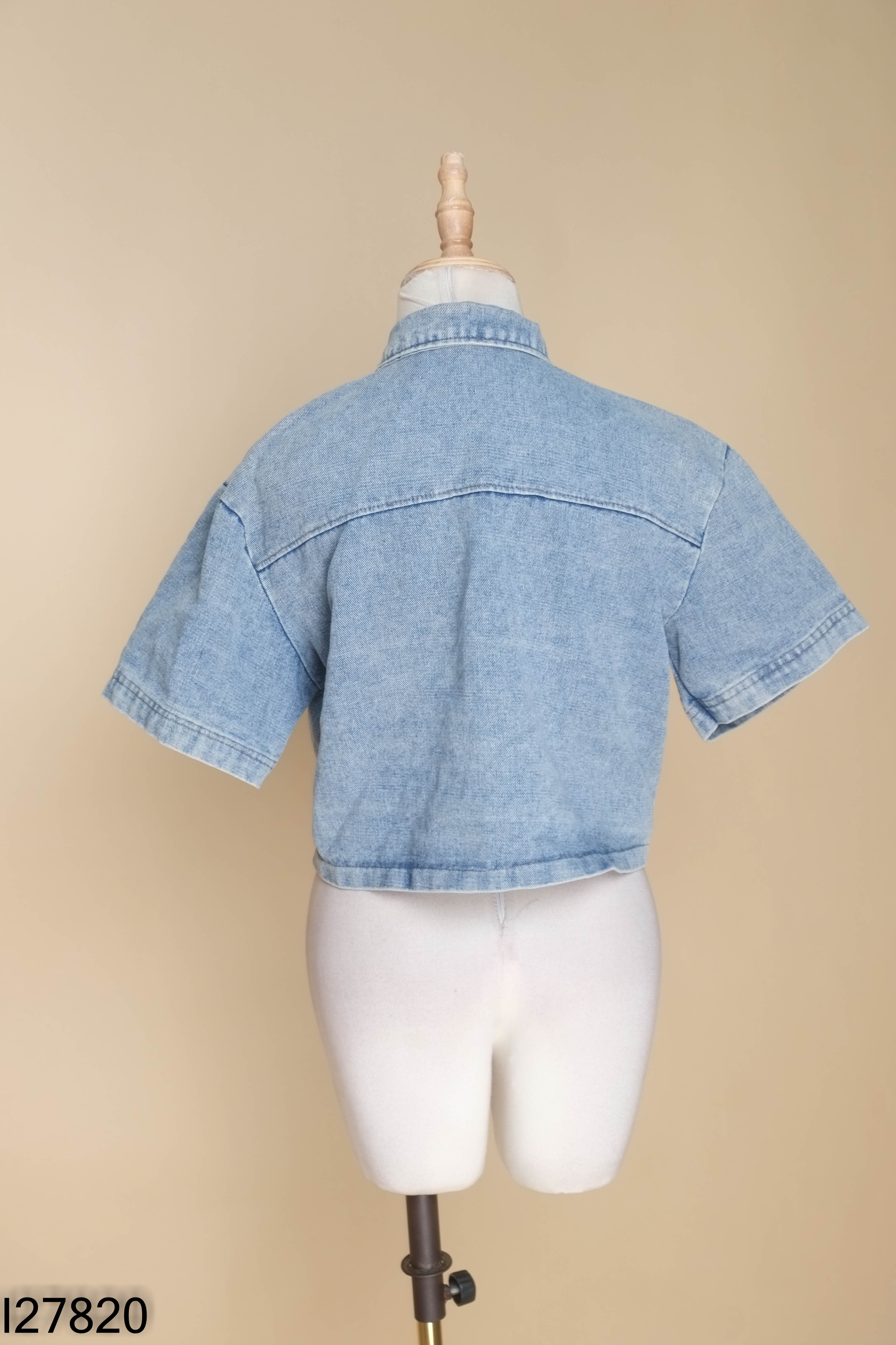 Áo jeans xanh ngắn tay