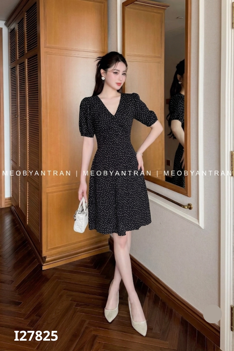 Váy TAYLAR'T đen chấm bi