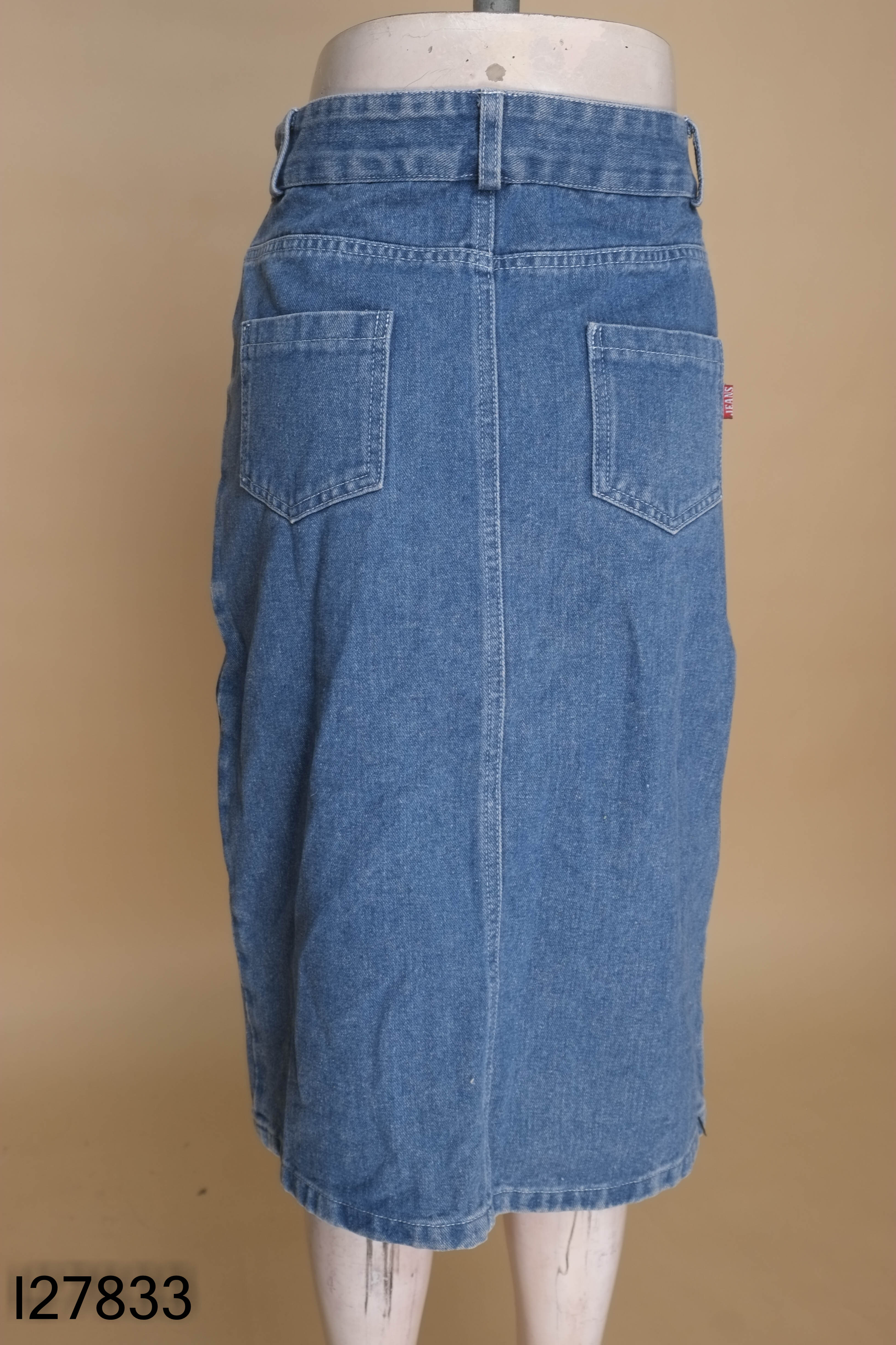 Chân váy jeans xanh dáng ôm