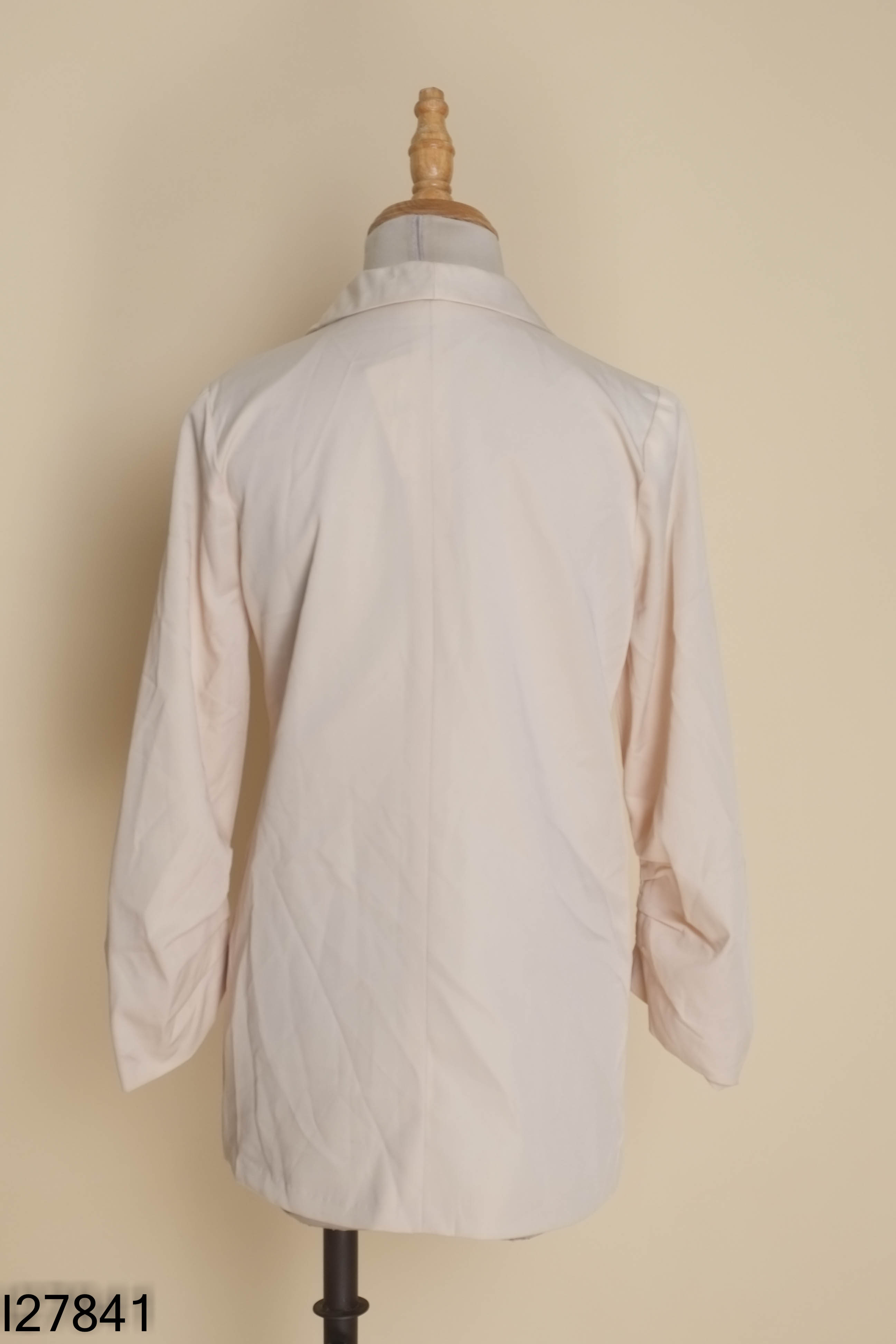 Áo blazer be BERSHKA