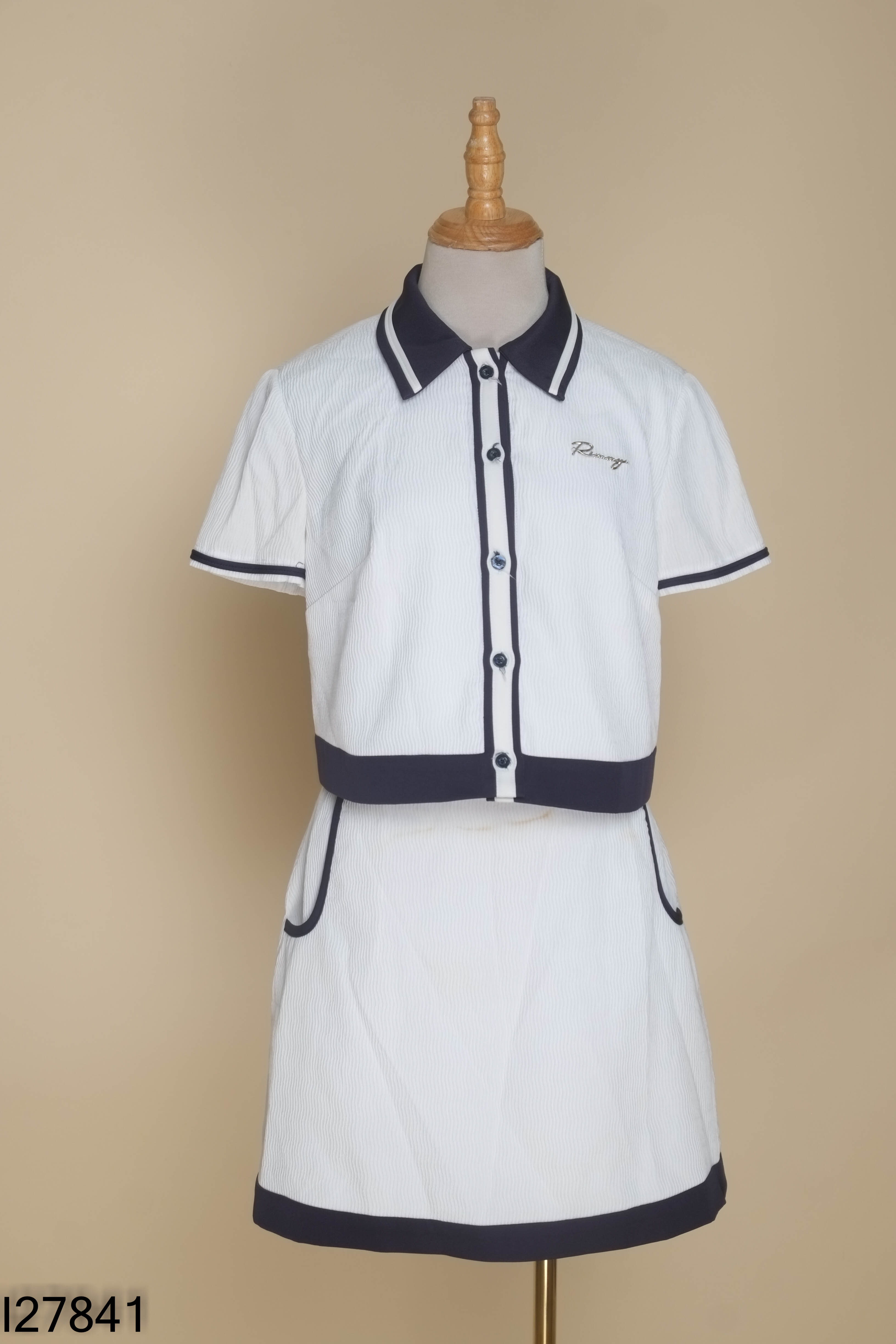 Set áo trắng RIMMY + chân váy