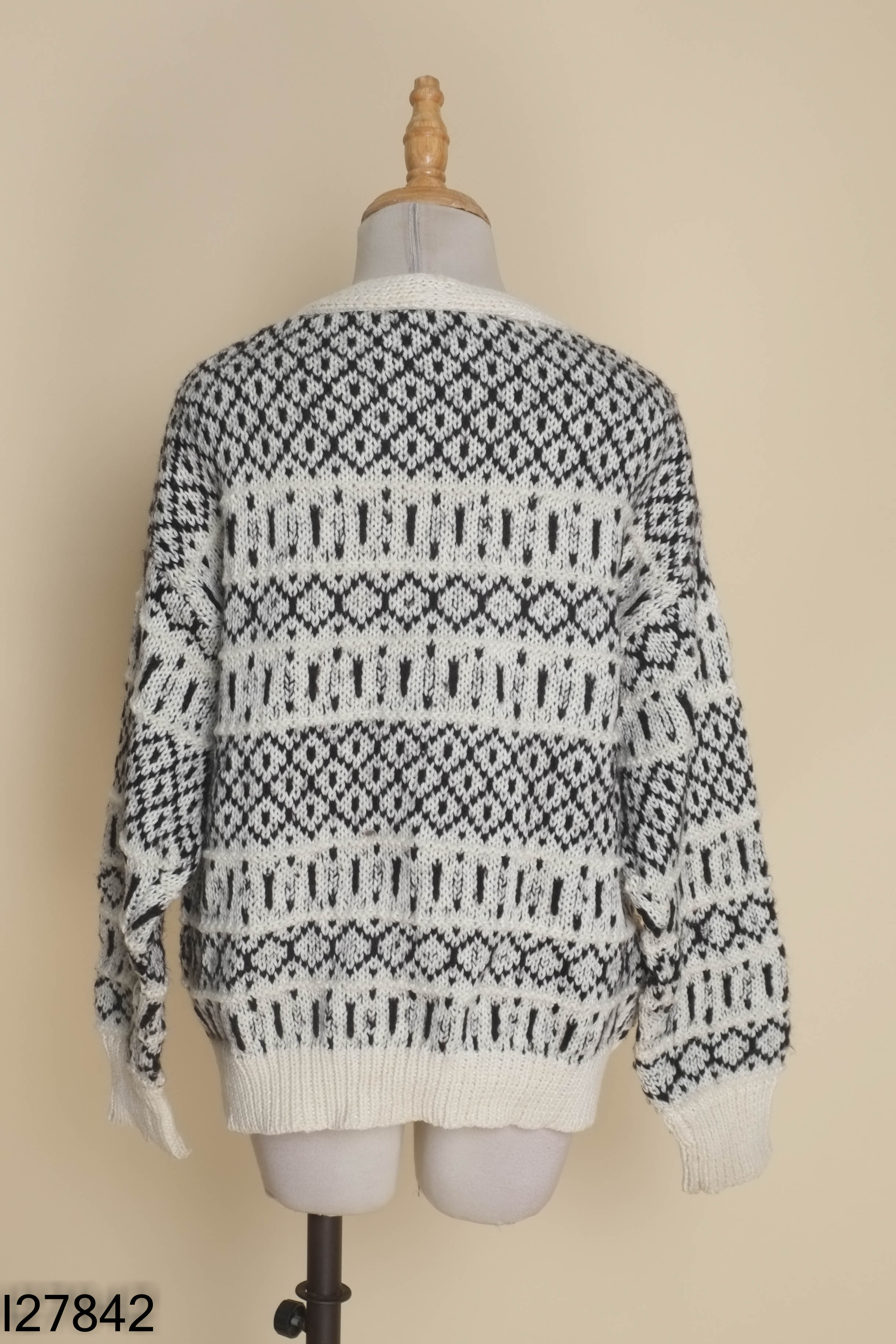 Cardigans đen trắng ZARA