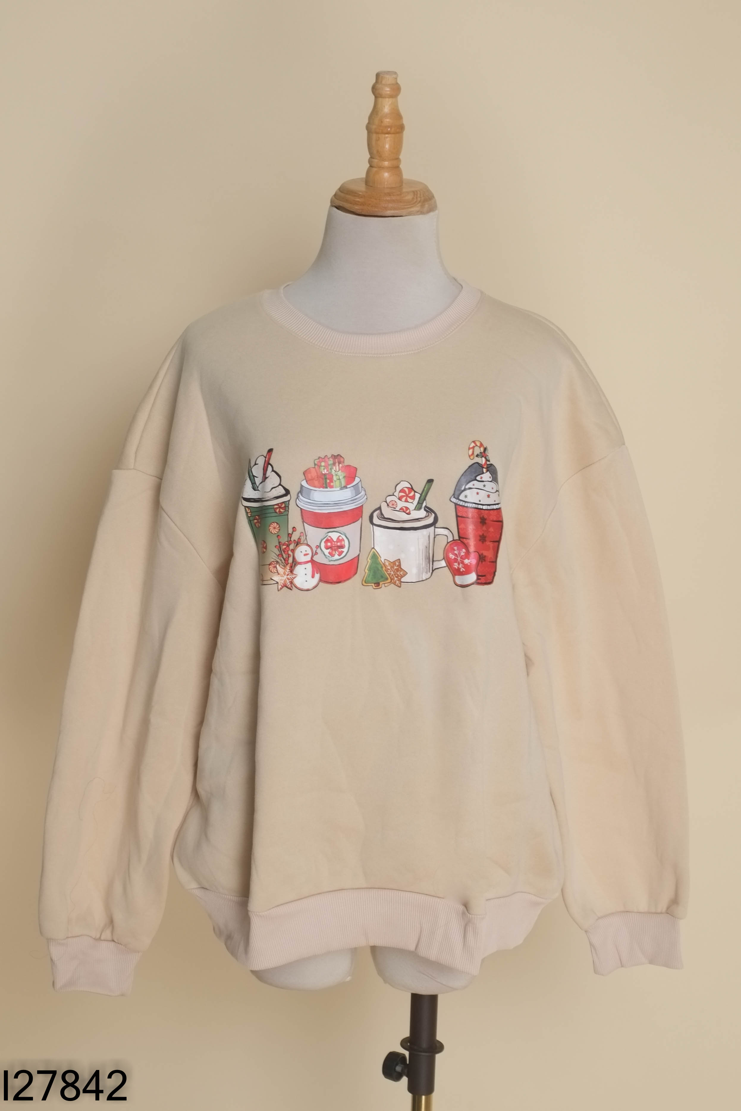 Áo sweater be SHEIN có họa tiết