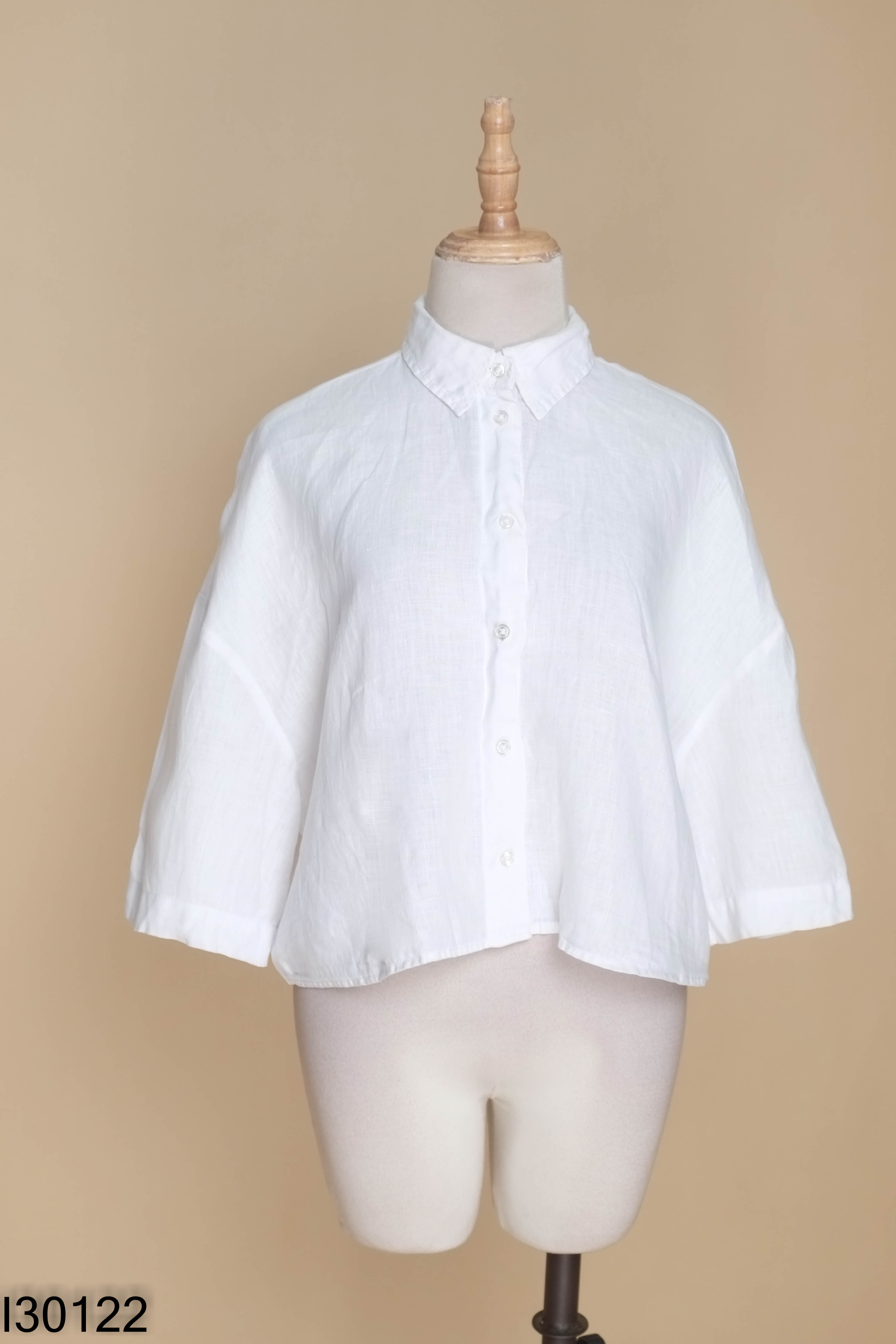 Áo sơ mi linen trắng