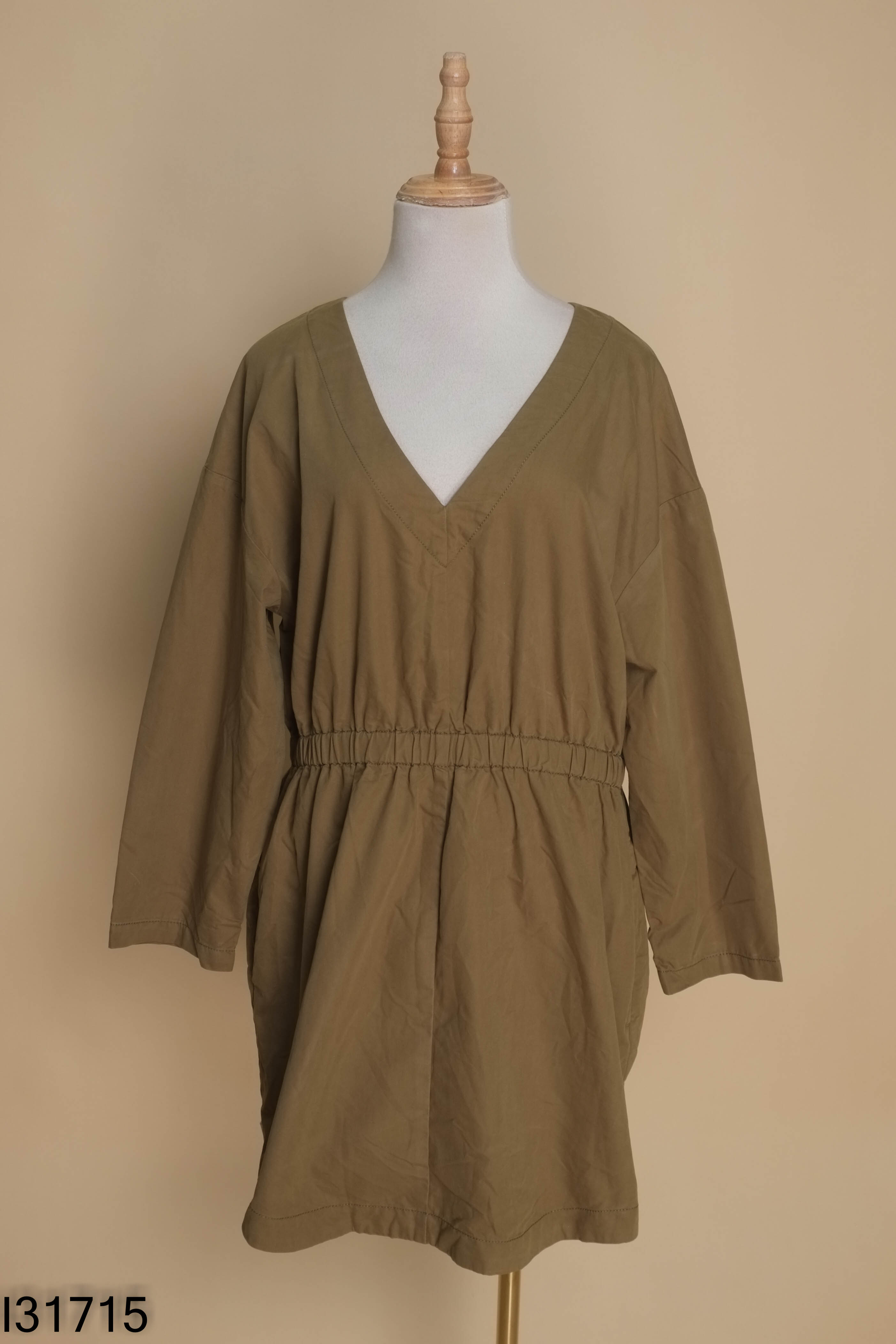 Váy ZARA xanh cổ tim