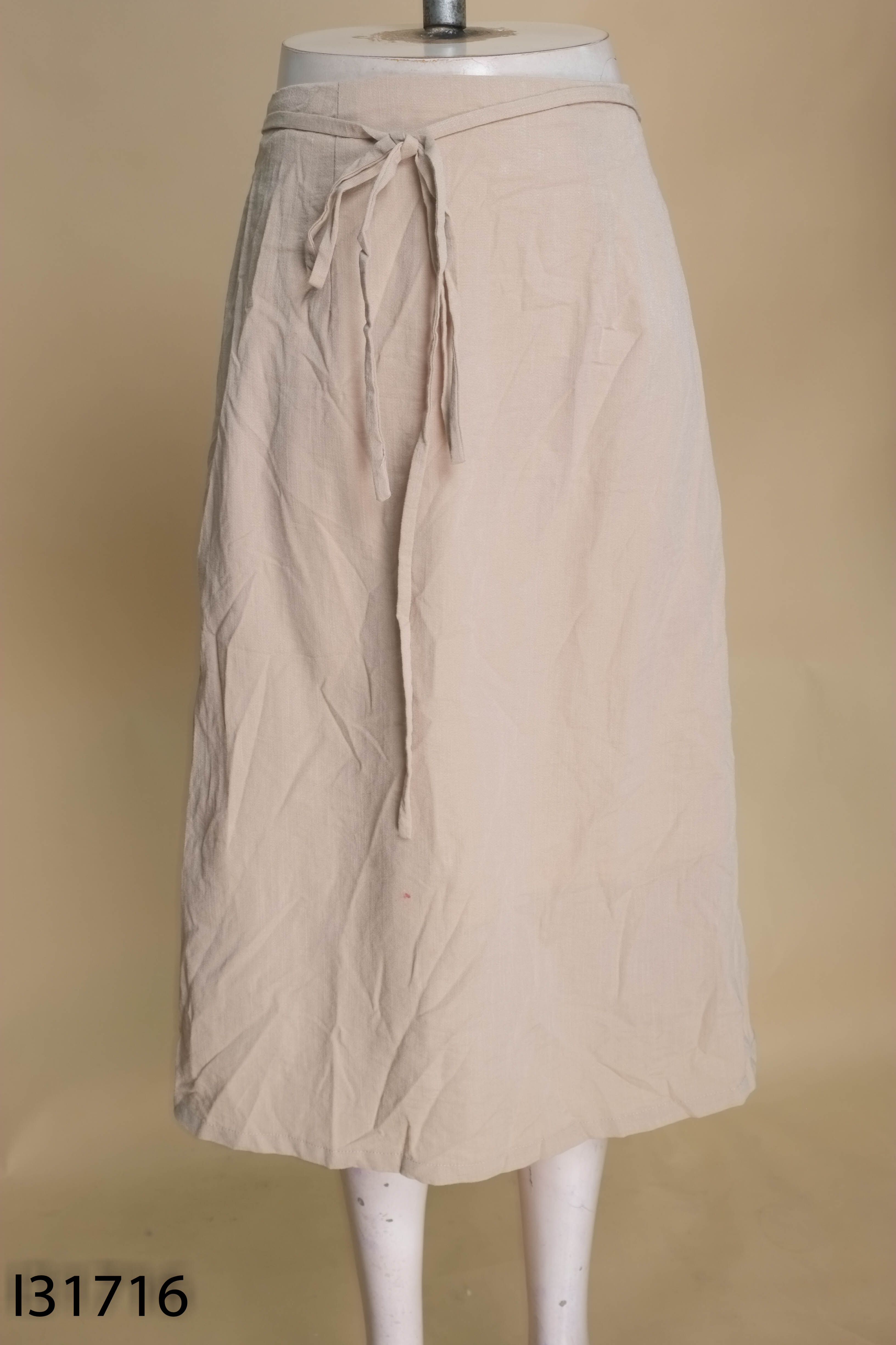 Chân váy nâu FABRIC HOLIC
