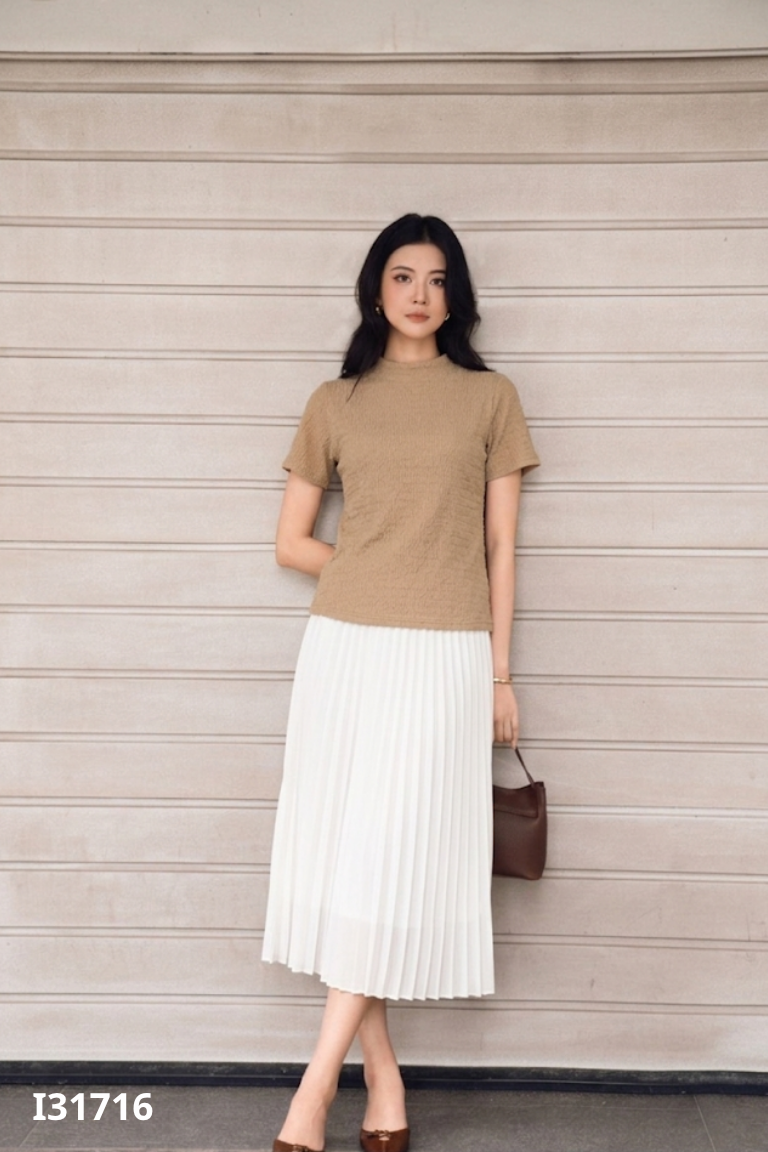 NEWTAG set nâu+váy xếp li