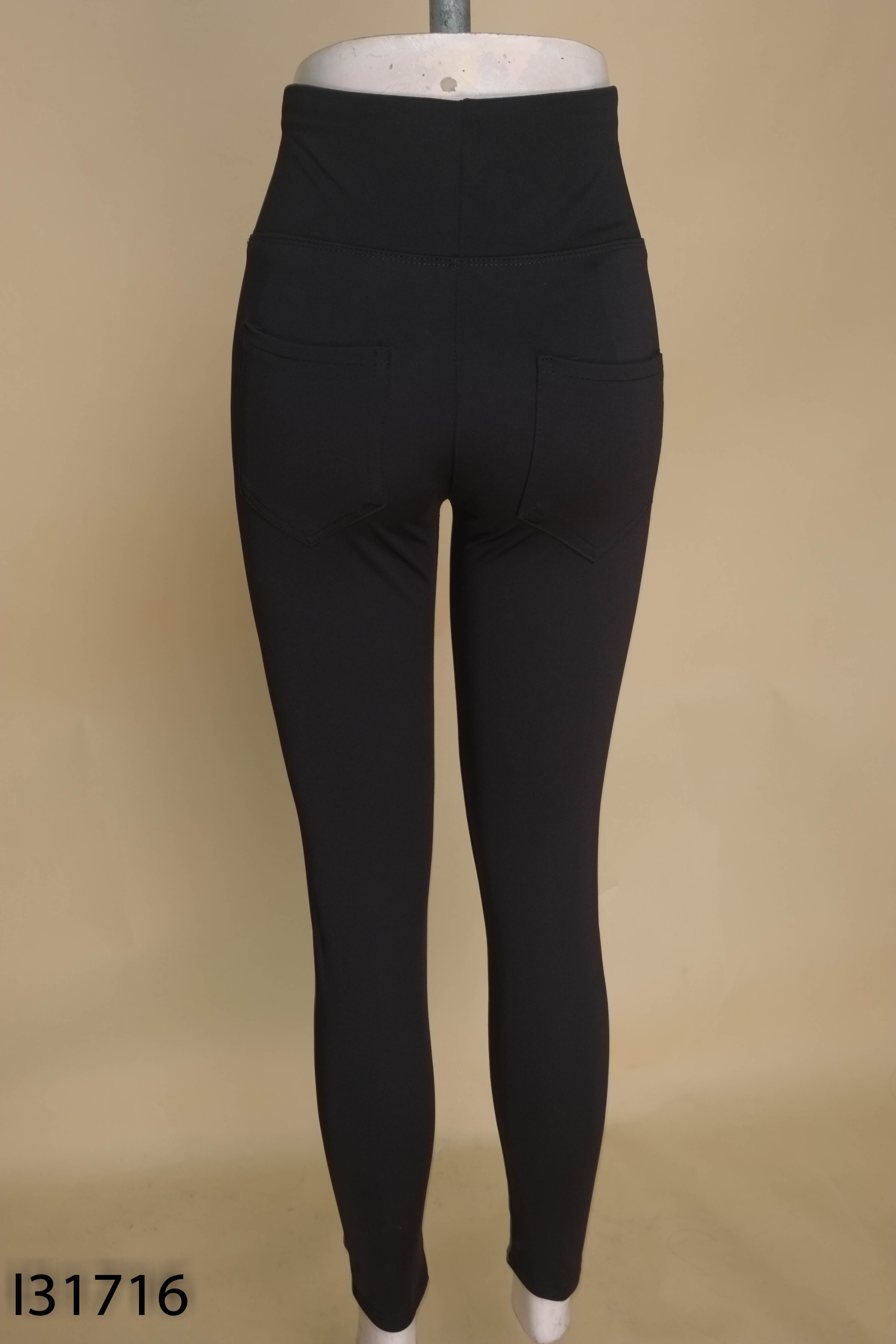 Quần legging đen