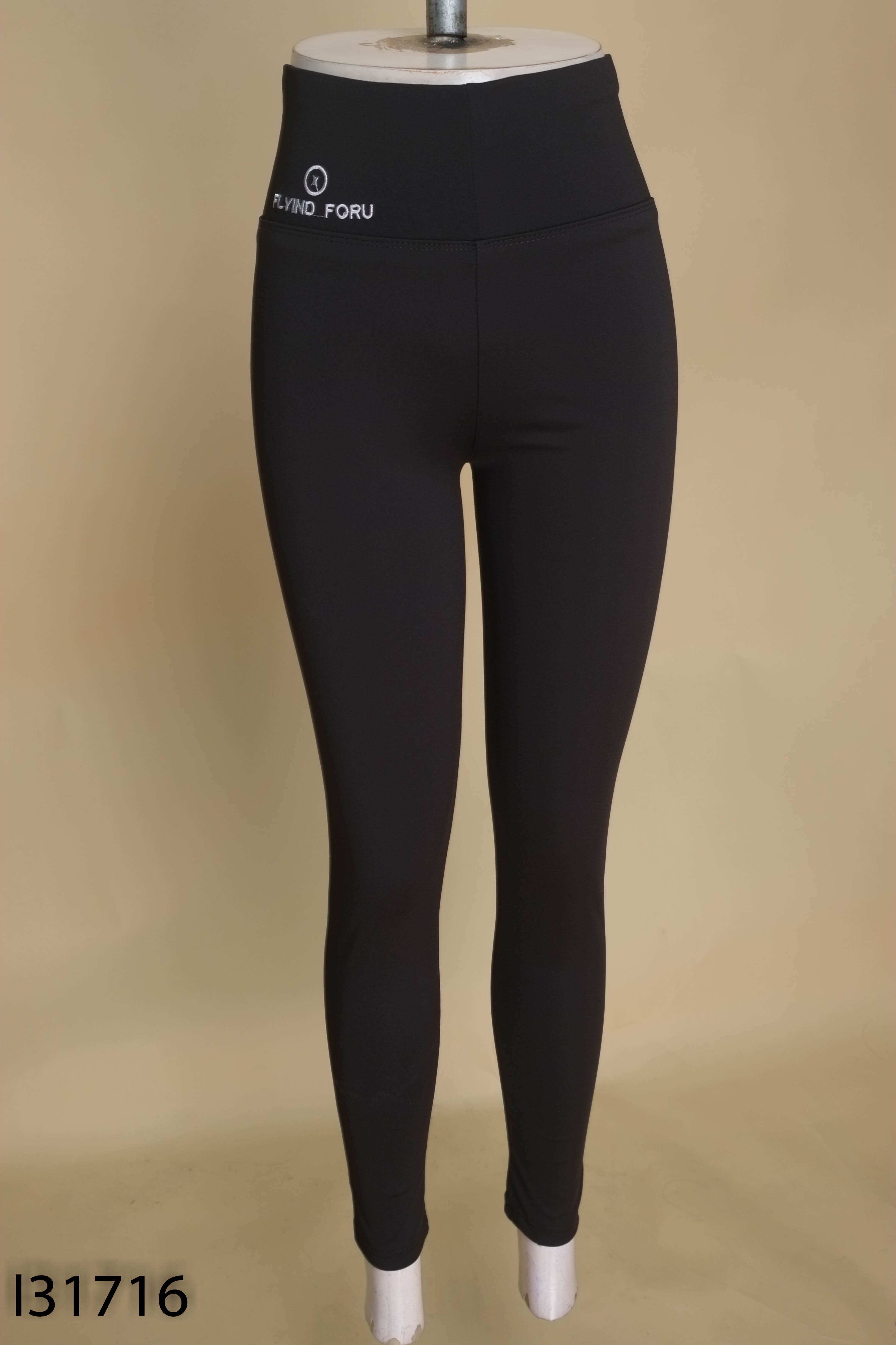 Quần legging đen