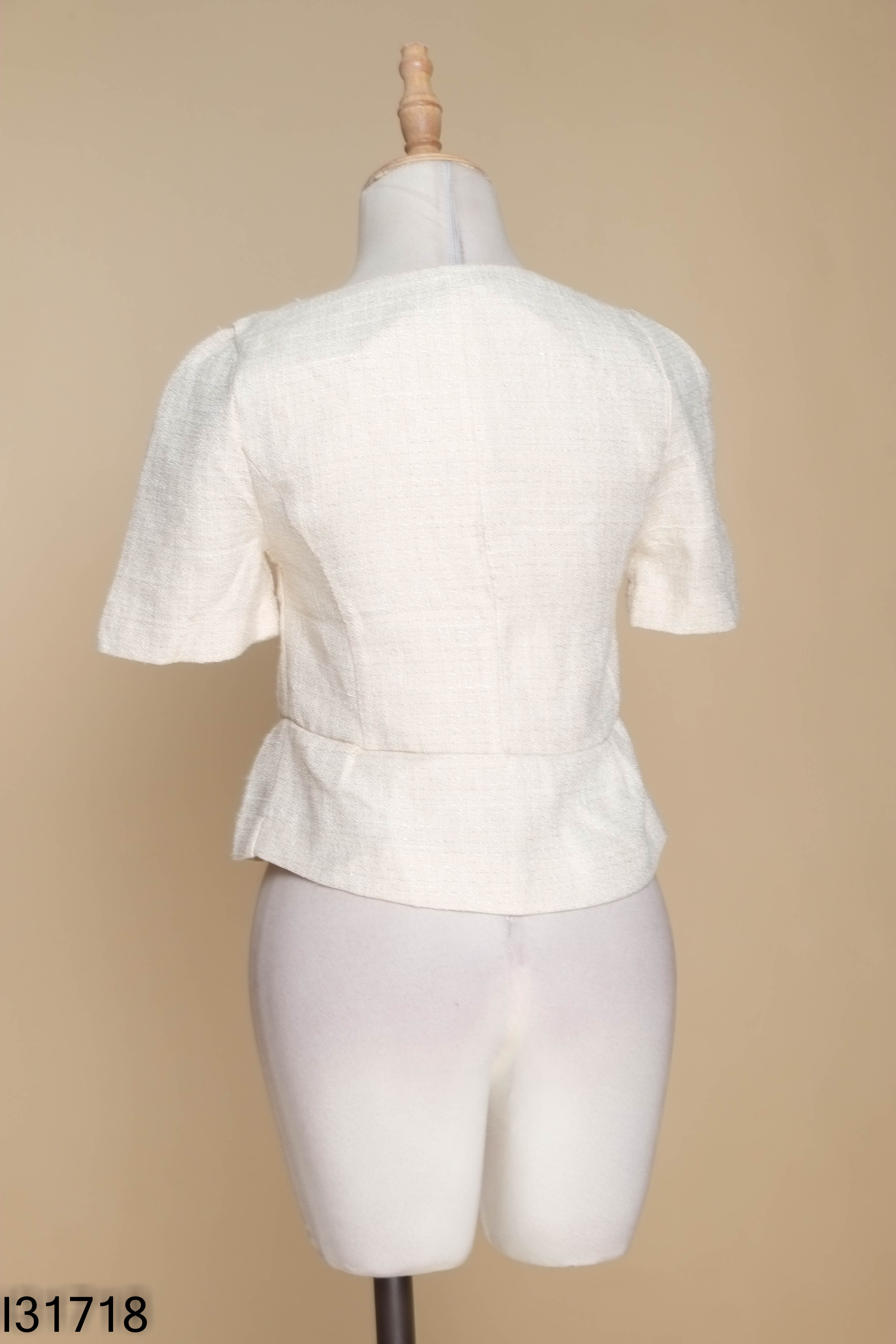 Áo dạ be ngắn tay MAISONDE ROEM