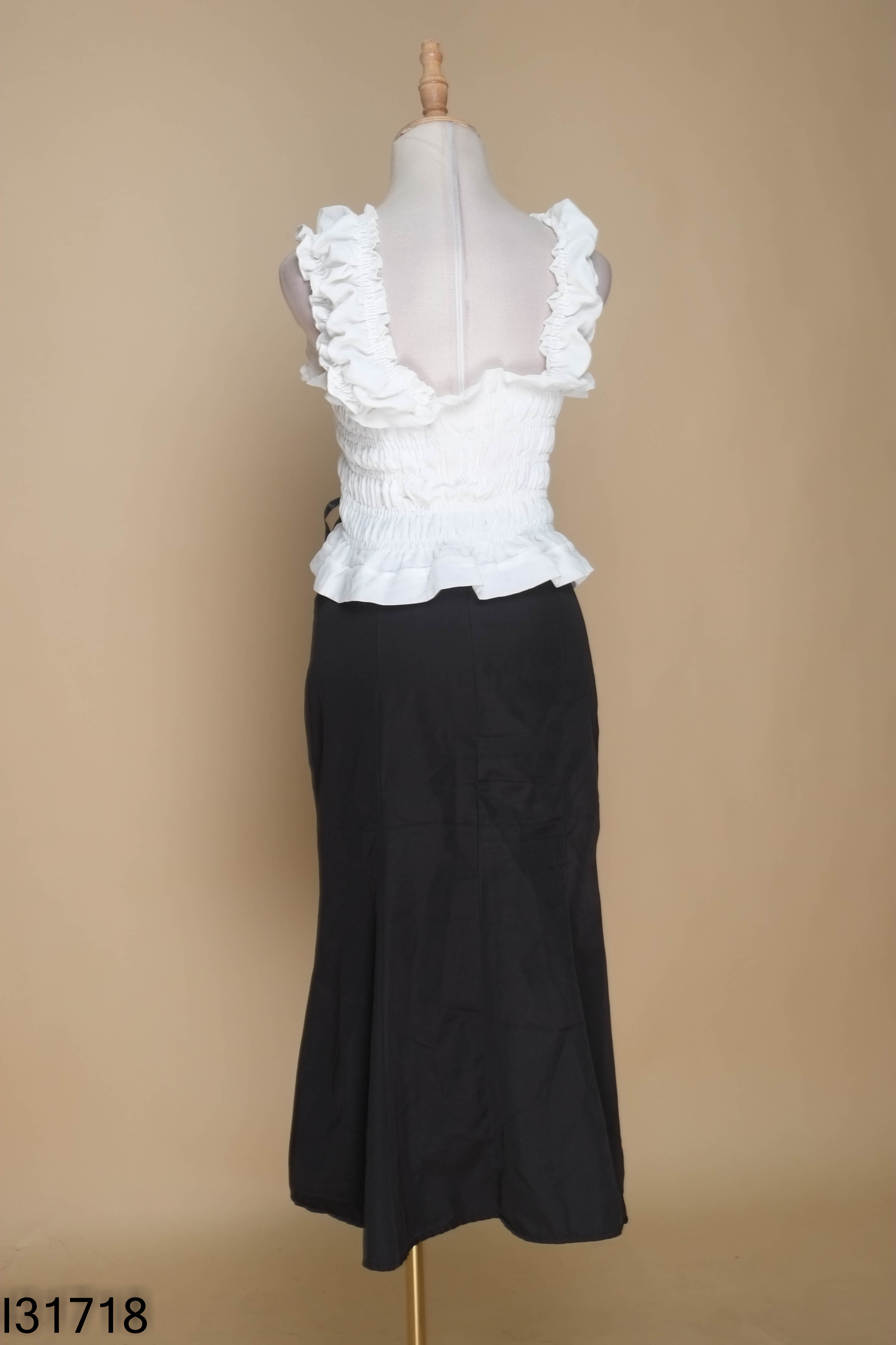 Set áo trắng nhún+váy