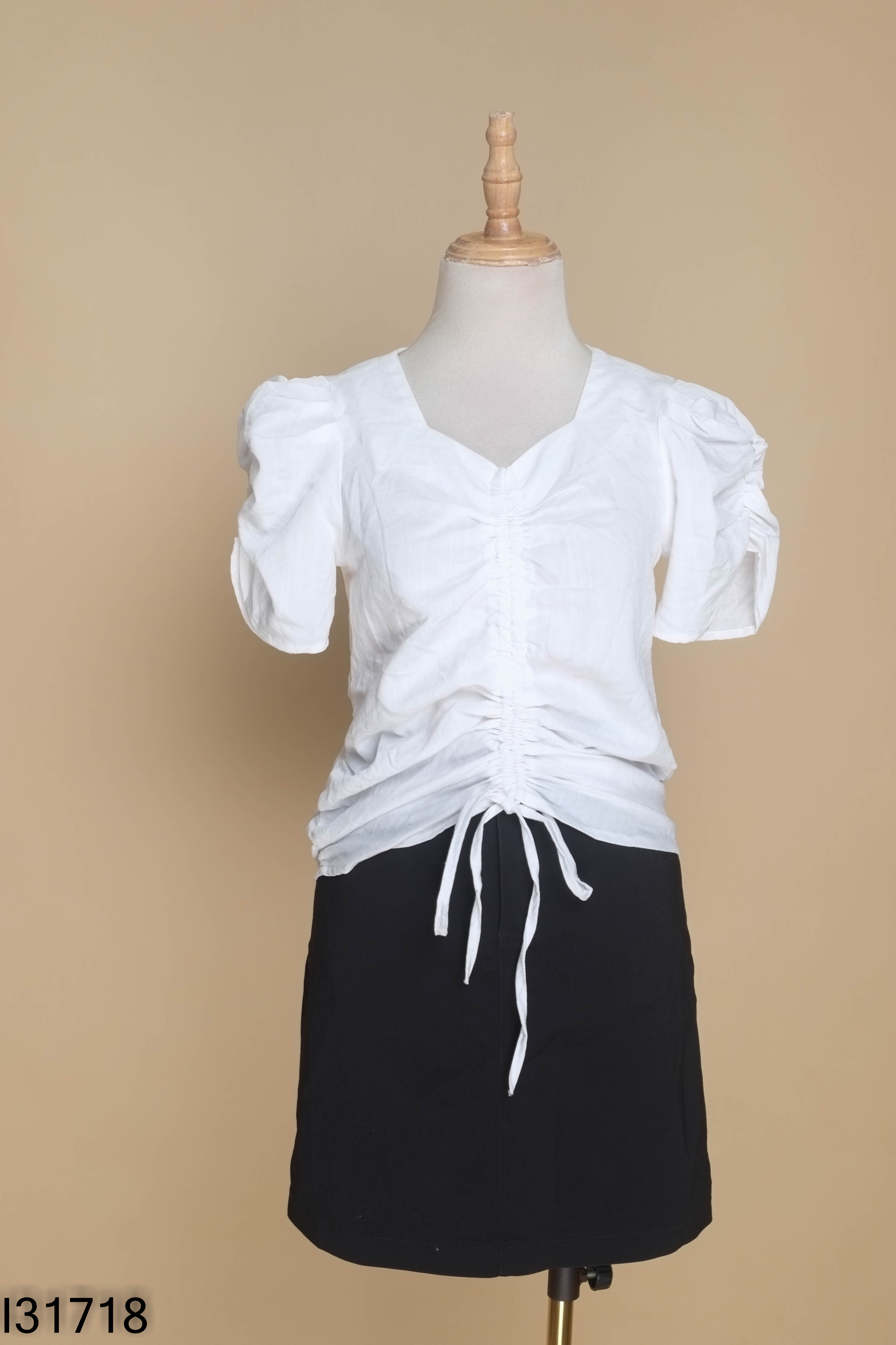 Set áo trắng +váy đen KOZODA