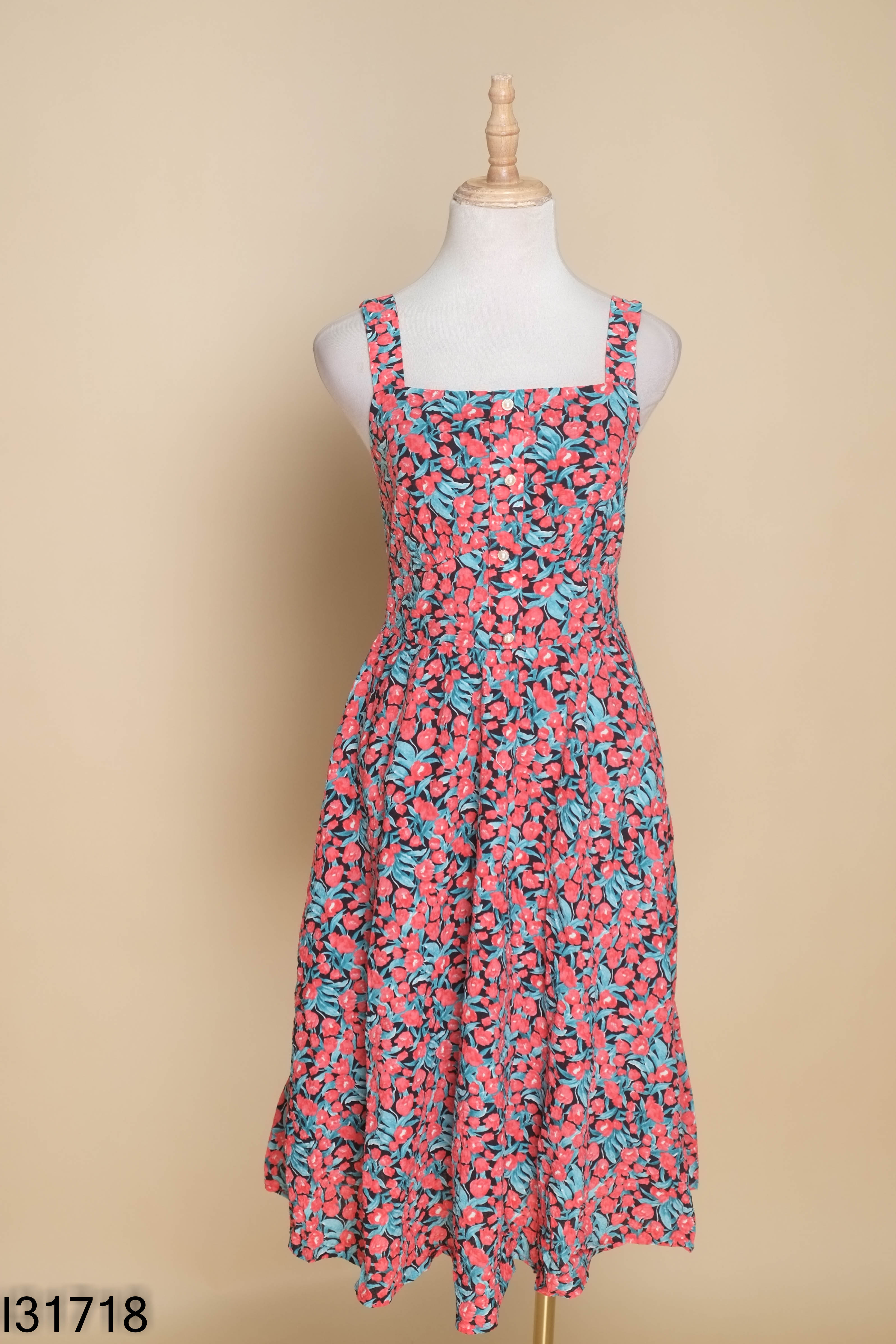 Váy hồng hoa hai dây cúc ngọc