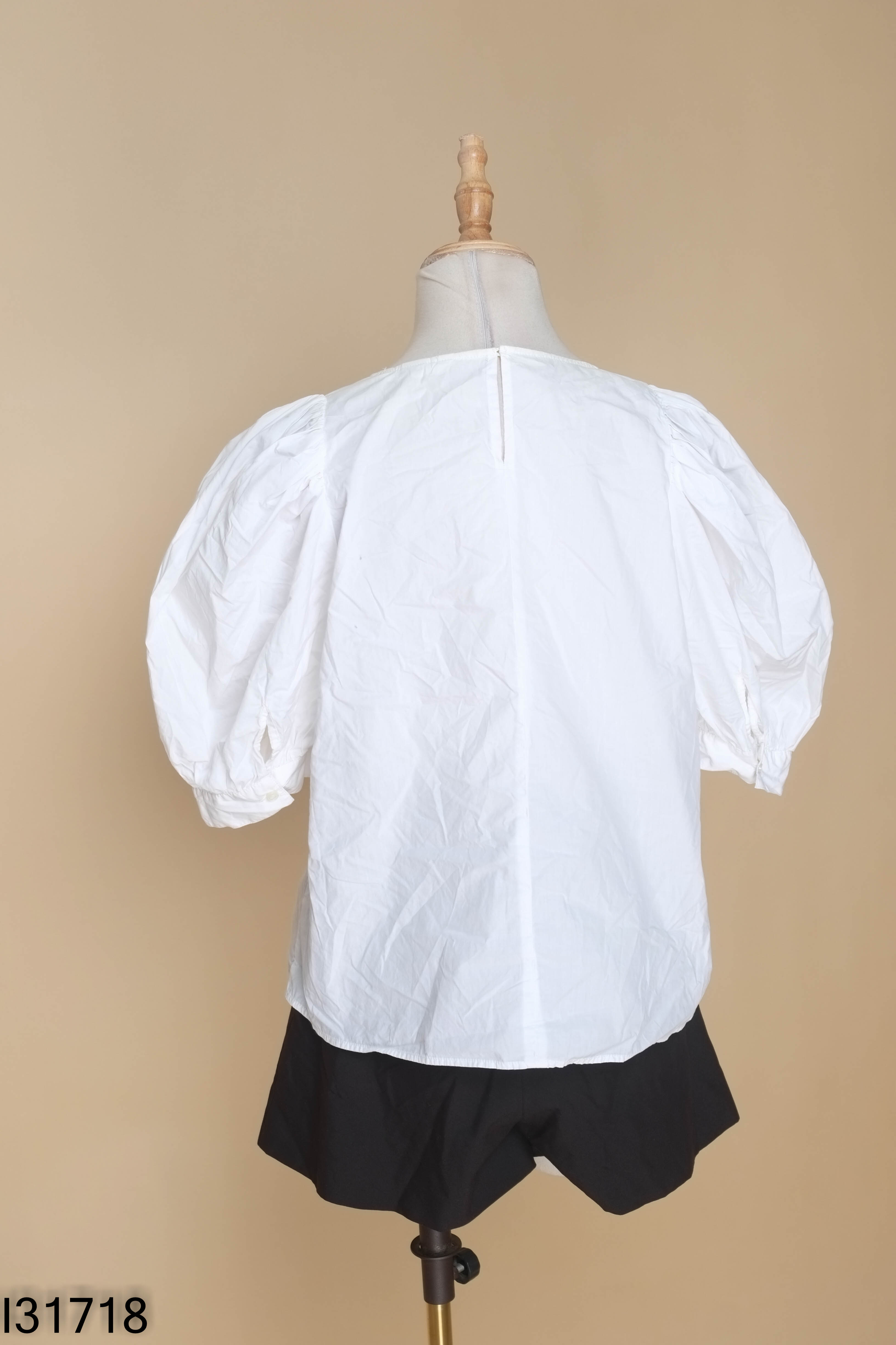 Set thô áo trắng+quần đen GOYI
