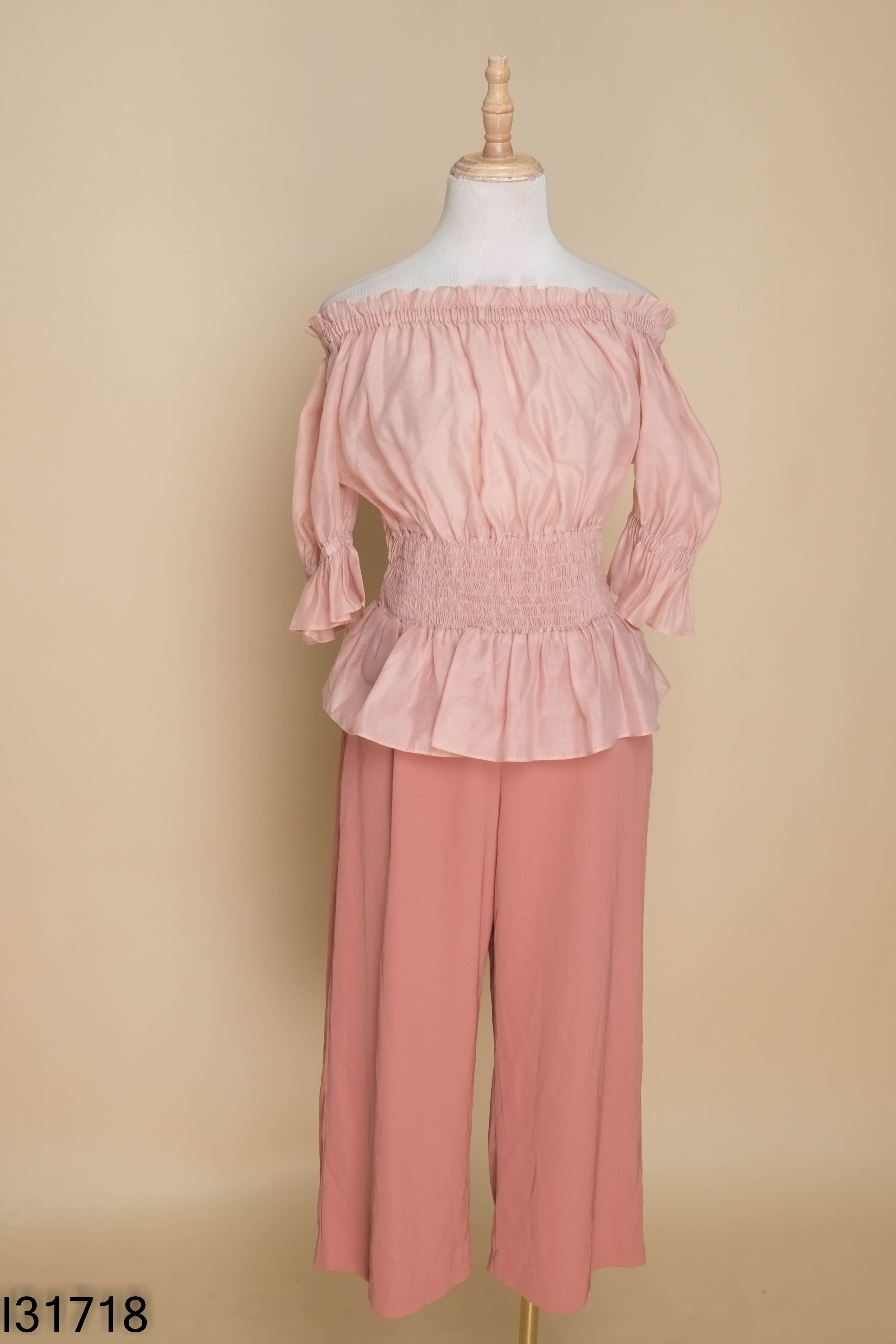 Set hồng áo trễ vai+quần ELIISE