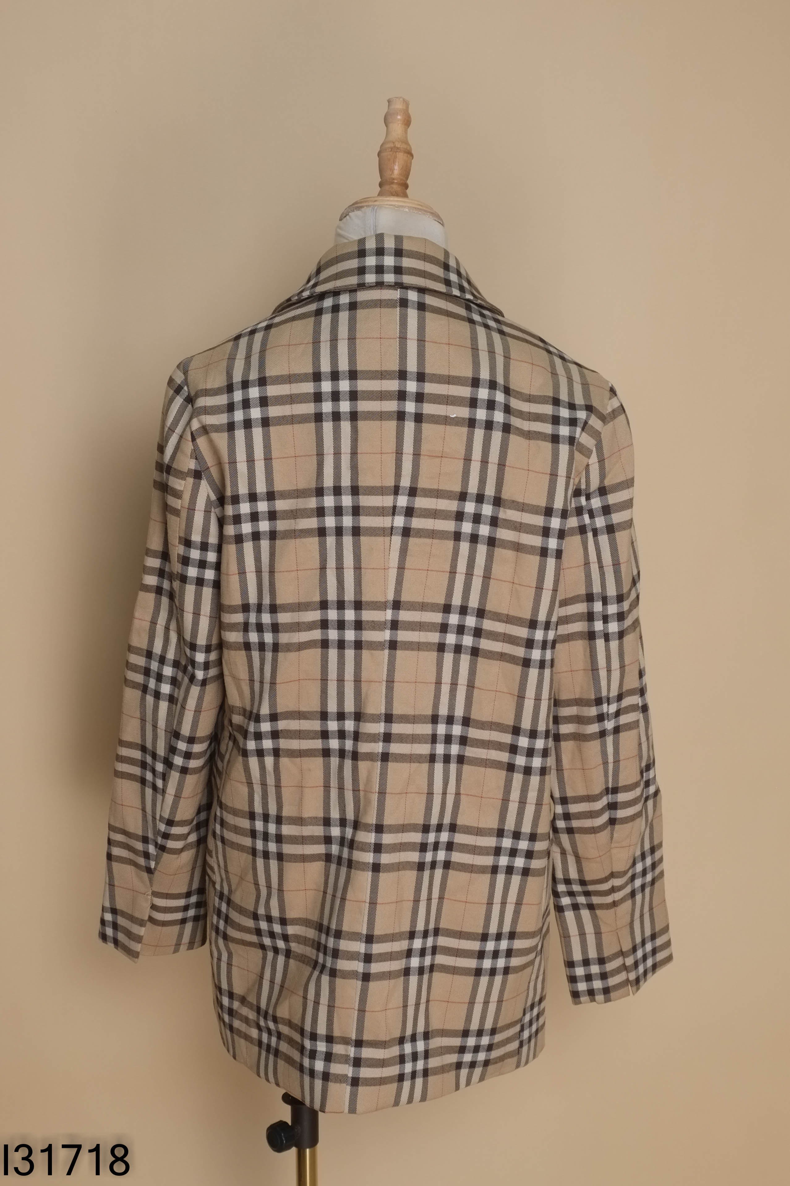 Áo khoác vest nâu kẻ cúc đồng RG.A