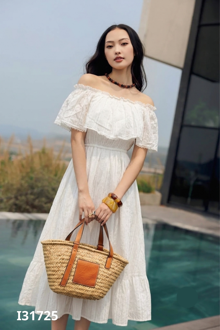 Váy trễ vai trắng TIHON phối ren