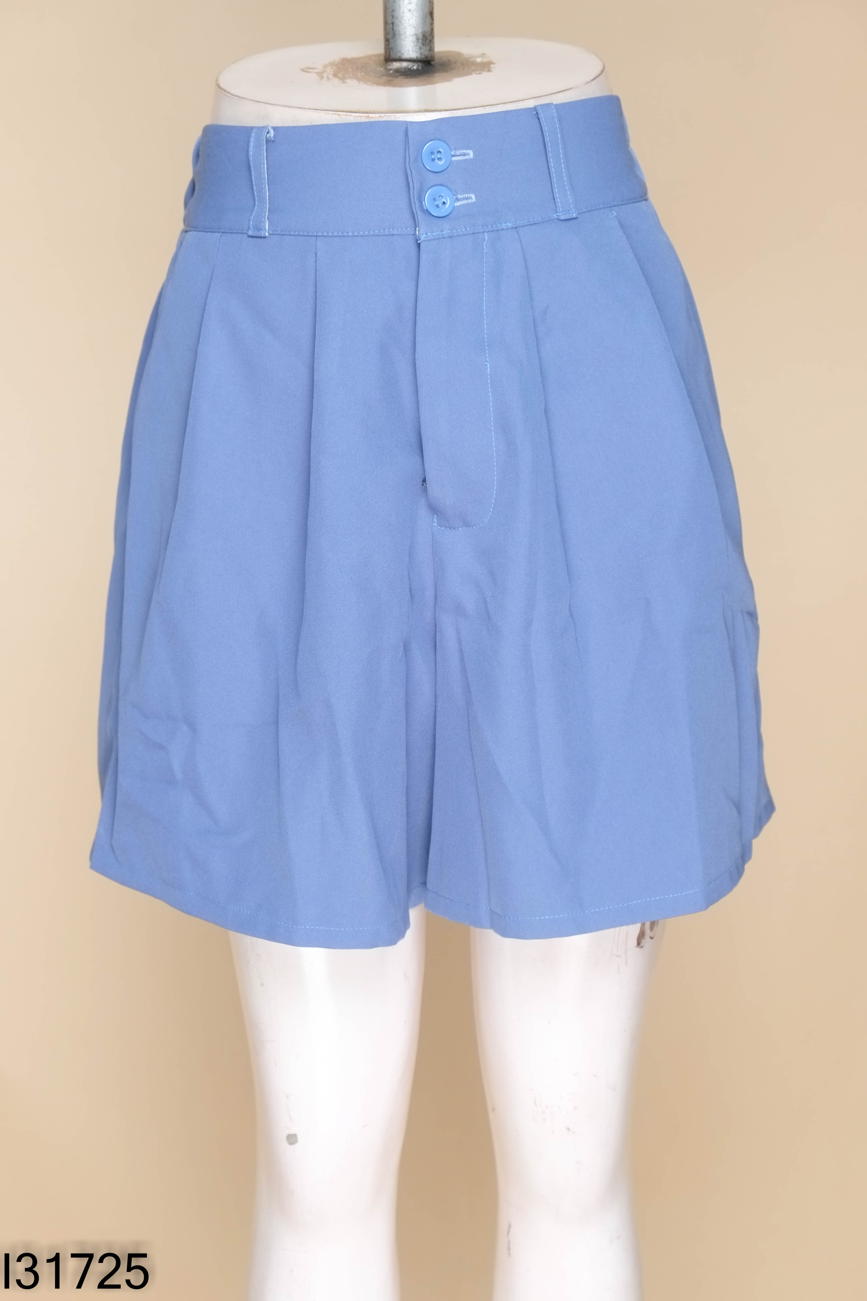 Quần shorts xanh