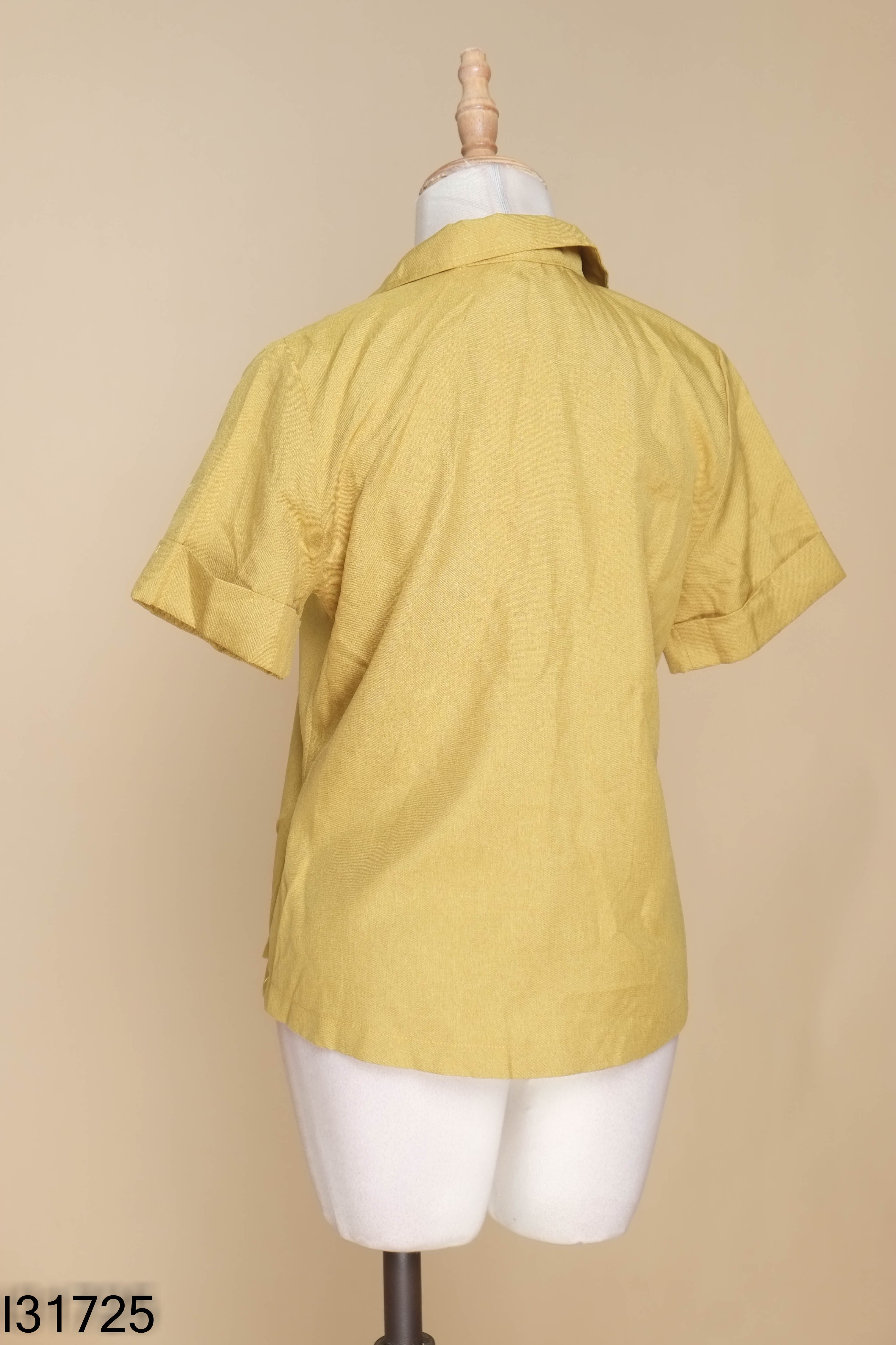 Áo vàng cổ vest LEO'S WEARING