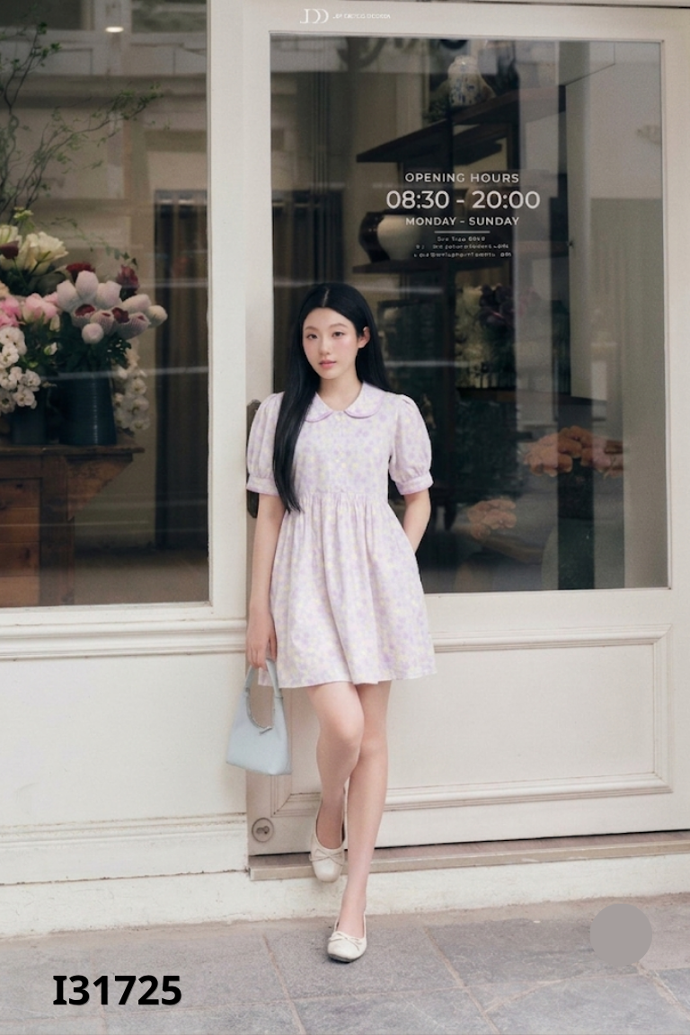 Váy hồng hoa vàng cổ bèo