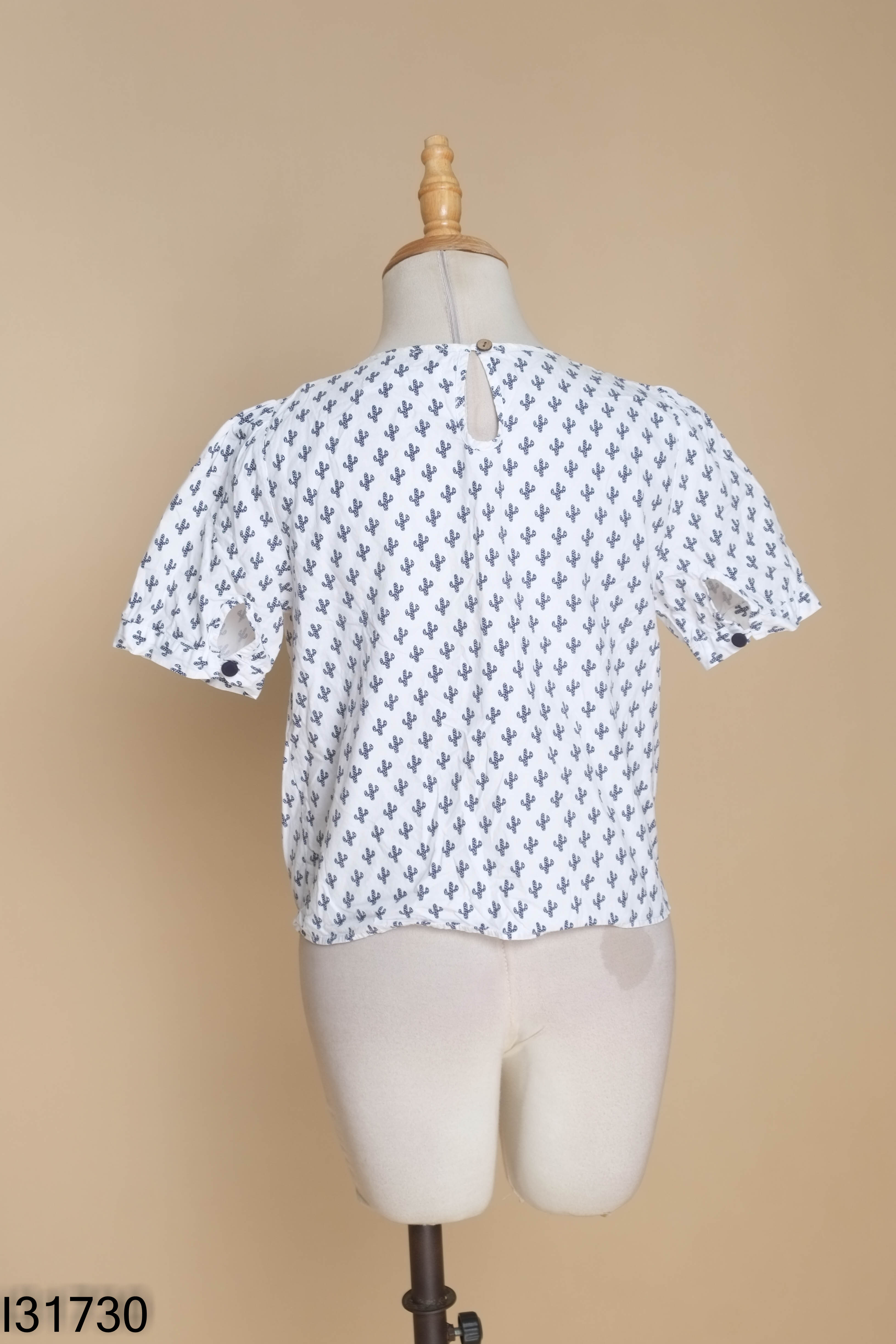 Áo ADORE DRESS trắng họa tiết