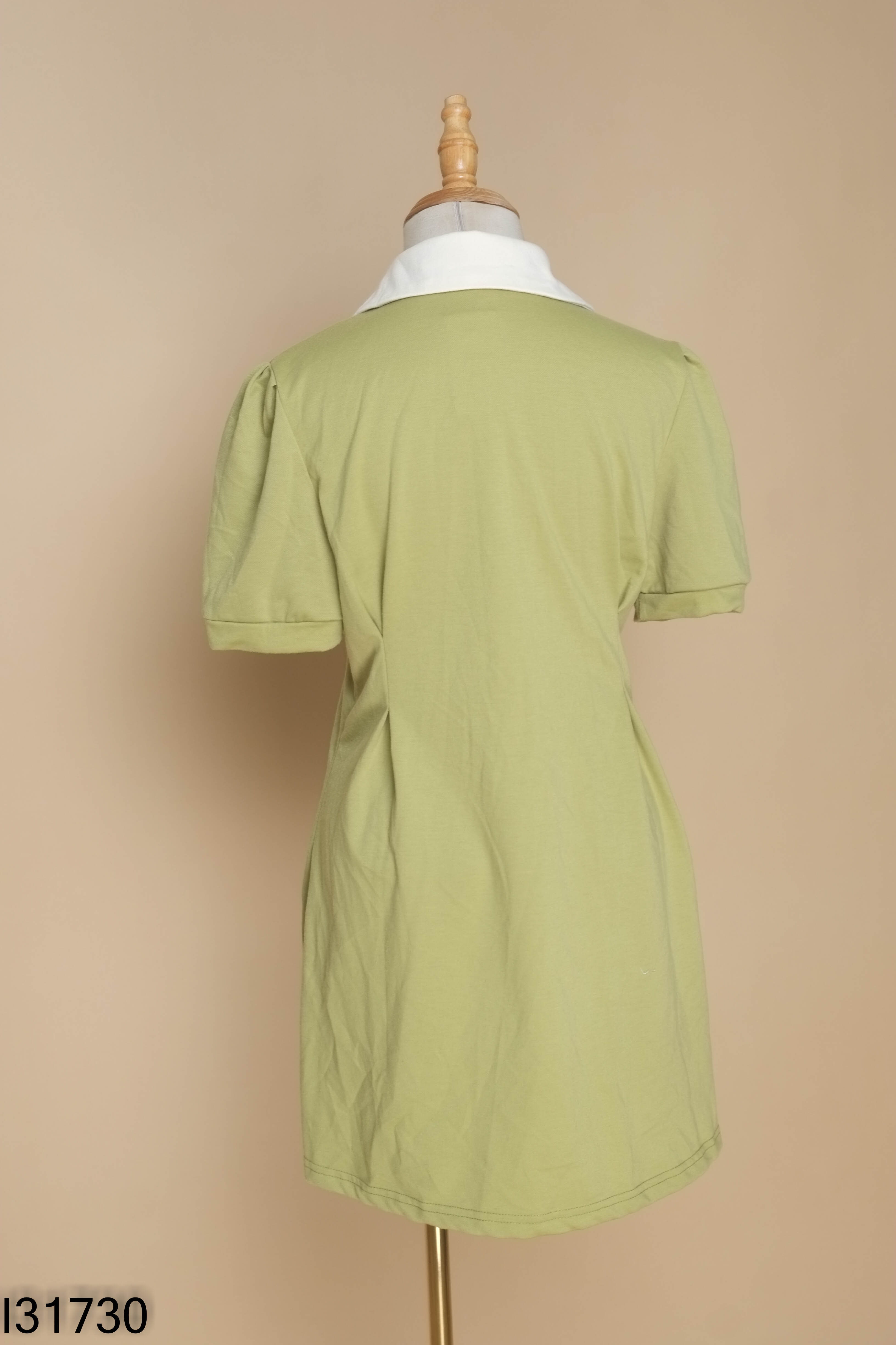 Váy xanh suông cổ bẻ
