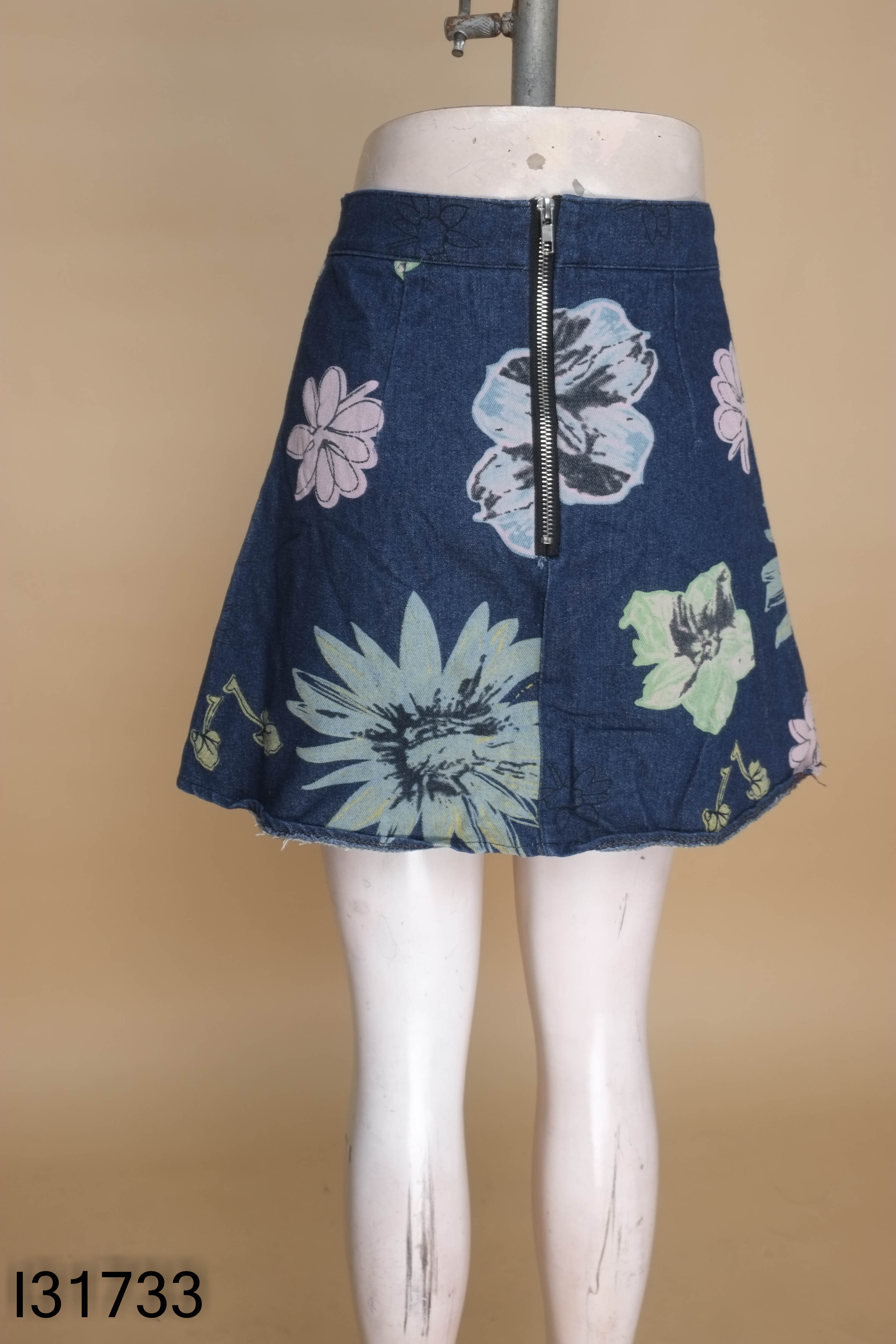 Chân váy jeans xanh hoa