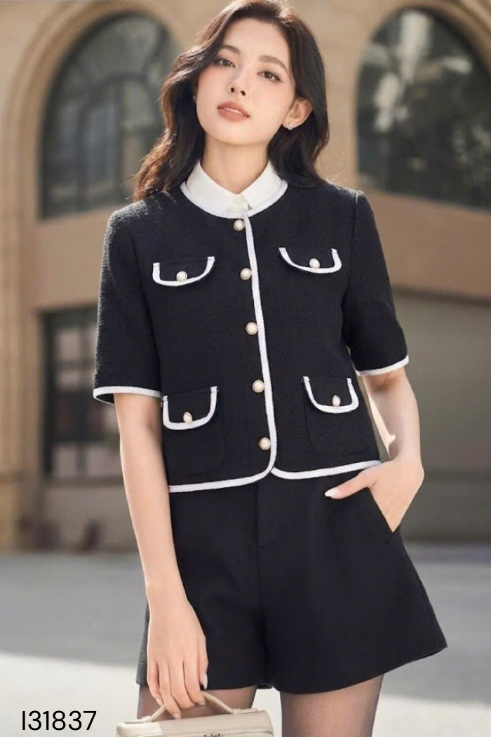 Áo dạ đen viền trắng