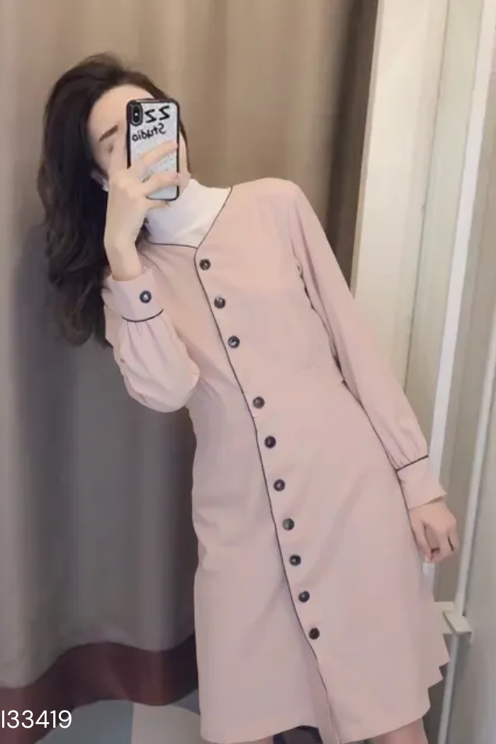 Váy be viền đen