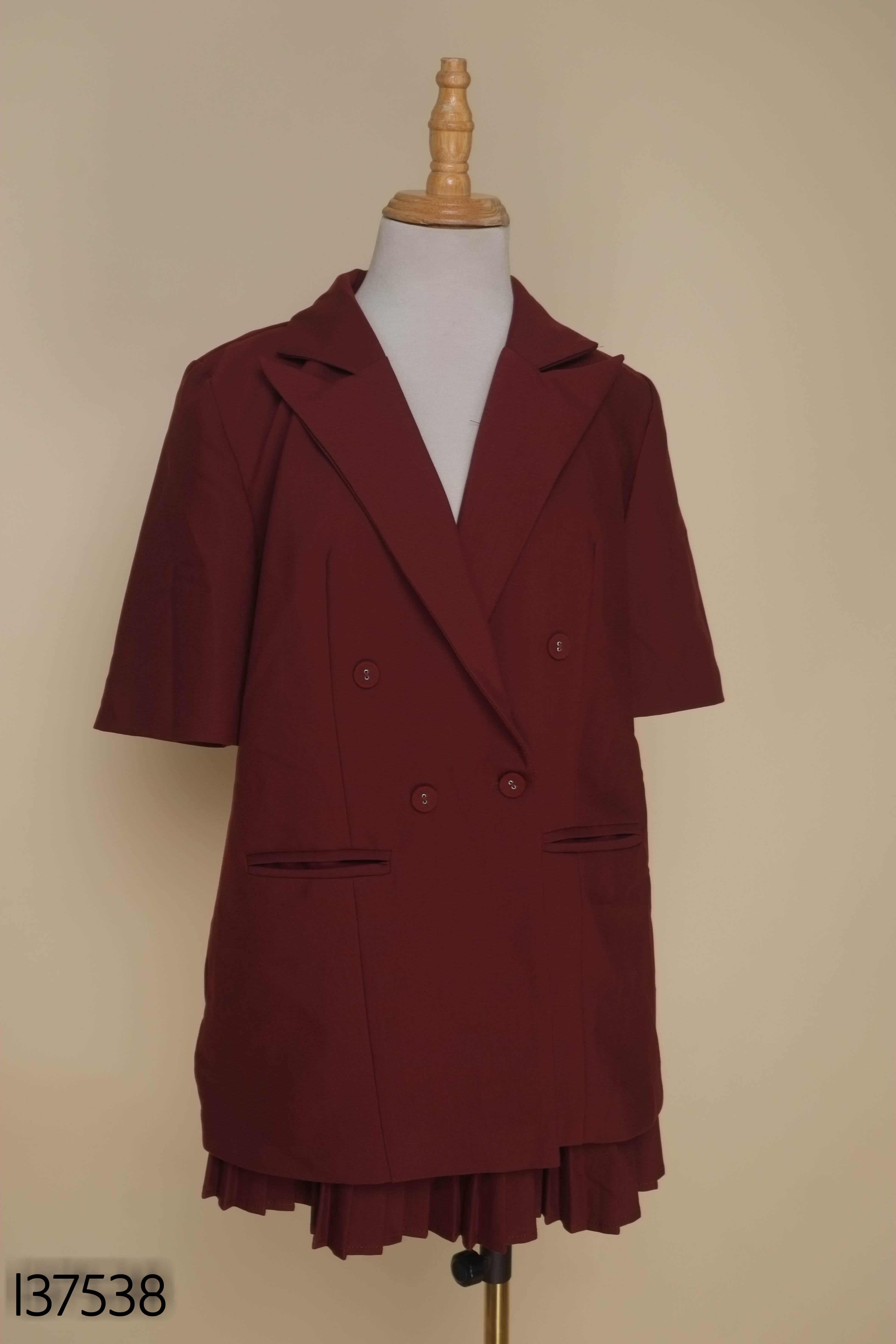 Set CHOU CHOU áo blazer + chân váy xếp ly đỏ