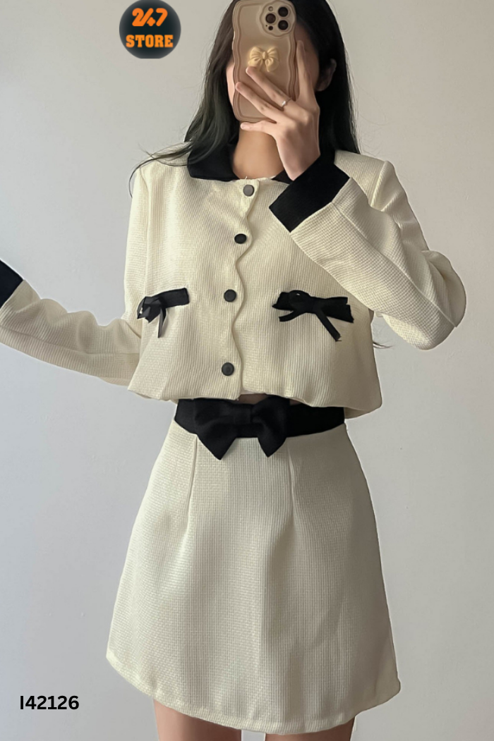 NEWTAG SET Áo be cổ đen + chân váy