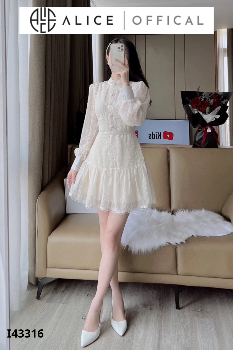 Váy voan be phối ren thêu