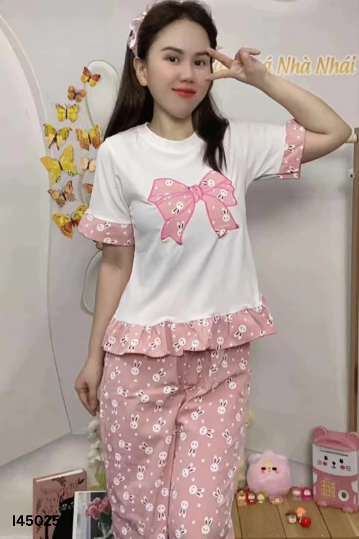 NEWTAG Set Áo trắng thêu nơ + quần hồng