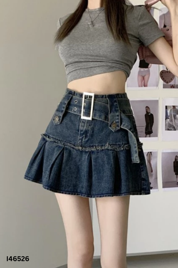 Chân váy jeans xanh xếp ly phối đai
