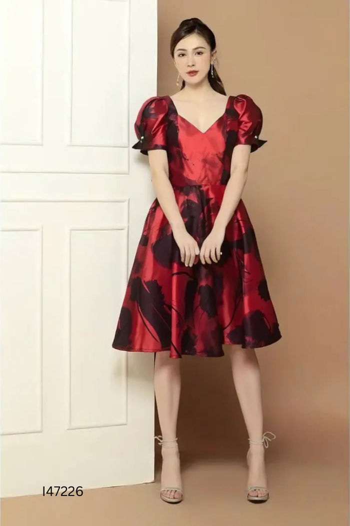 Váy hoa đỏ đen POSHA dáng xòe