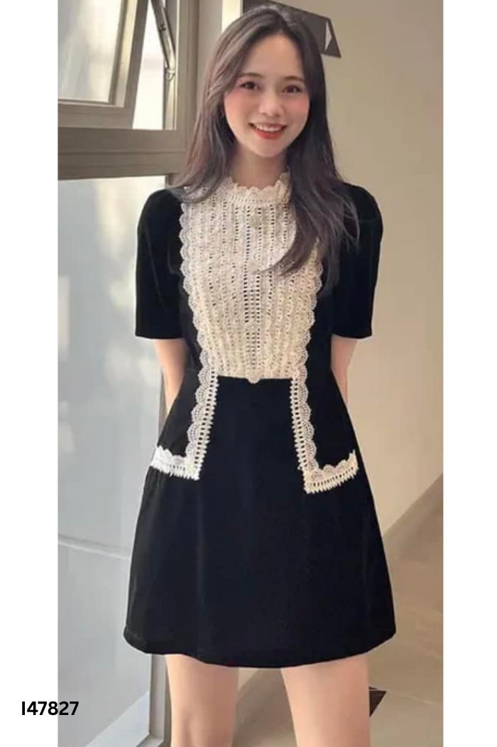 Váy đen RICCI phối ren be
