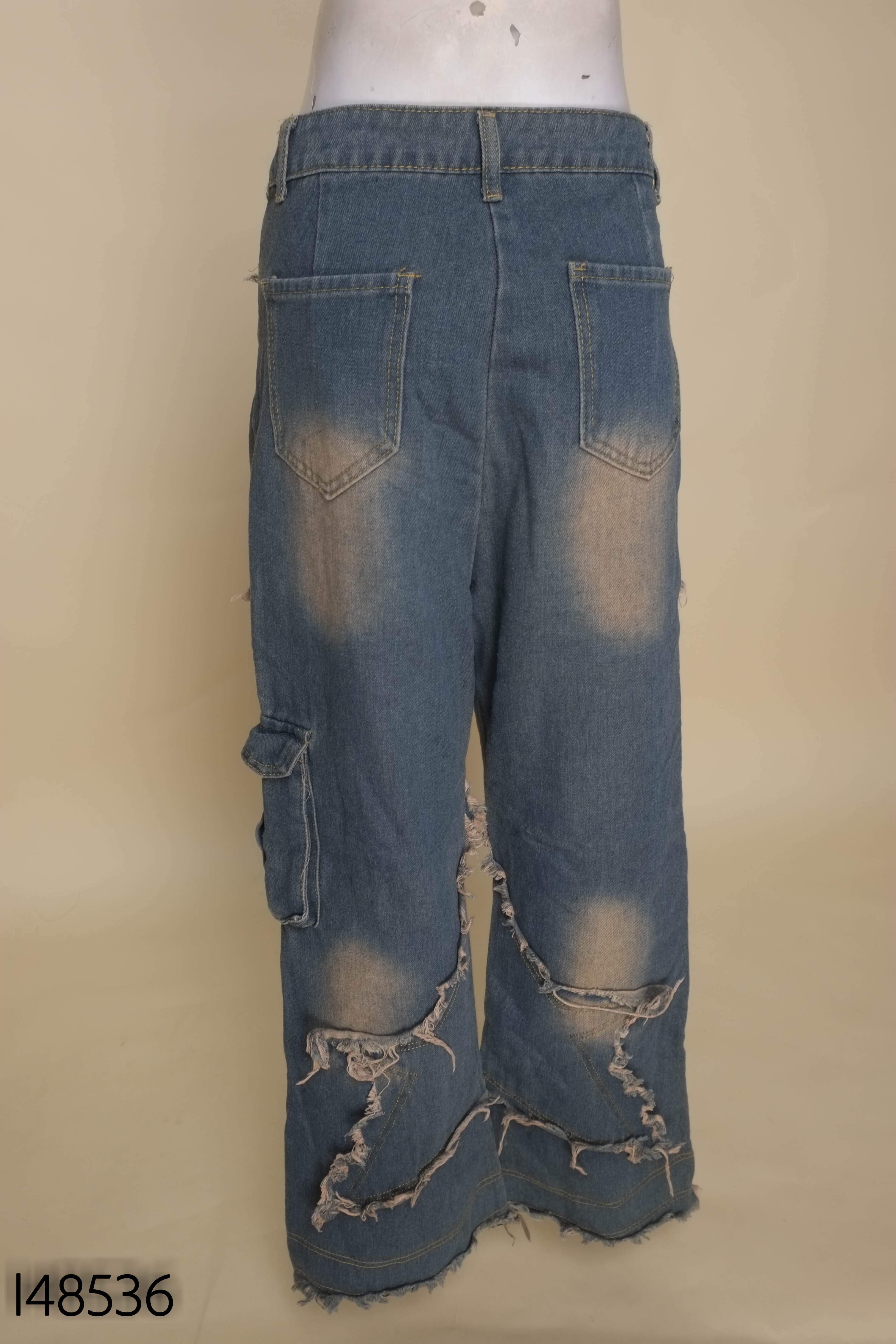 Quần jeans xanh túi hộp