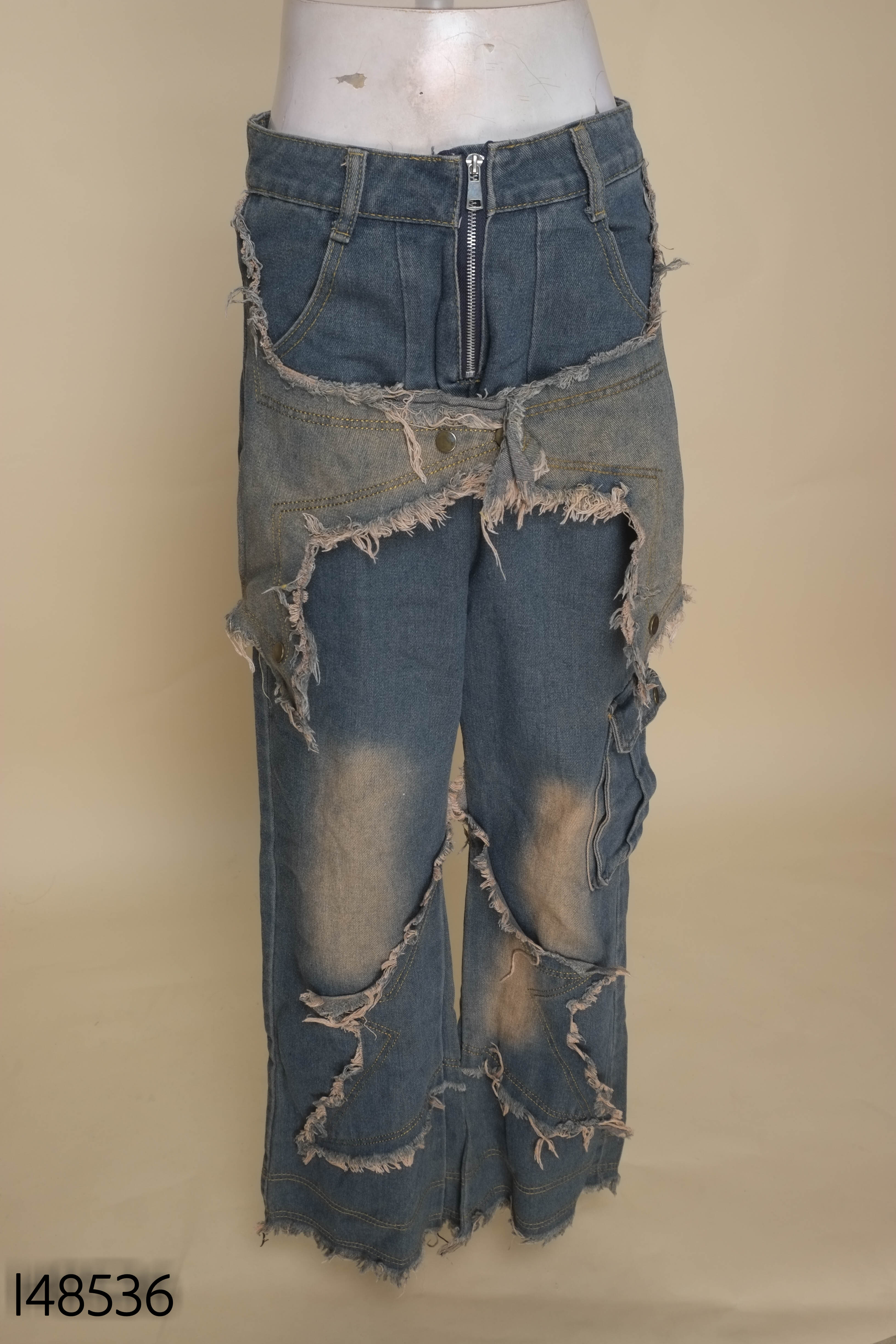 Quần jeans xanh túi hộp