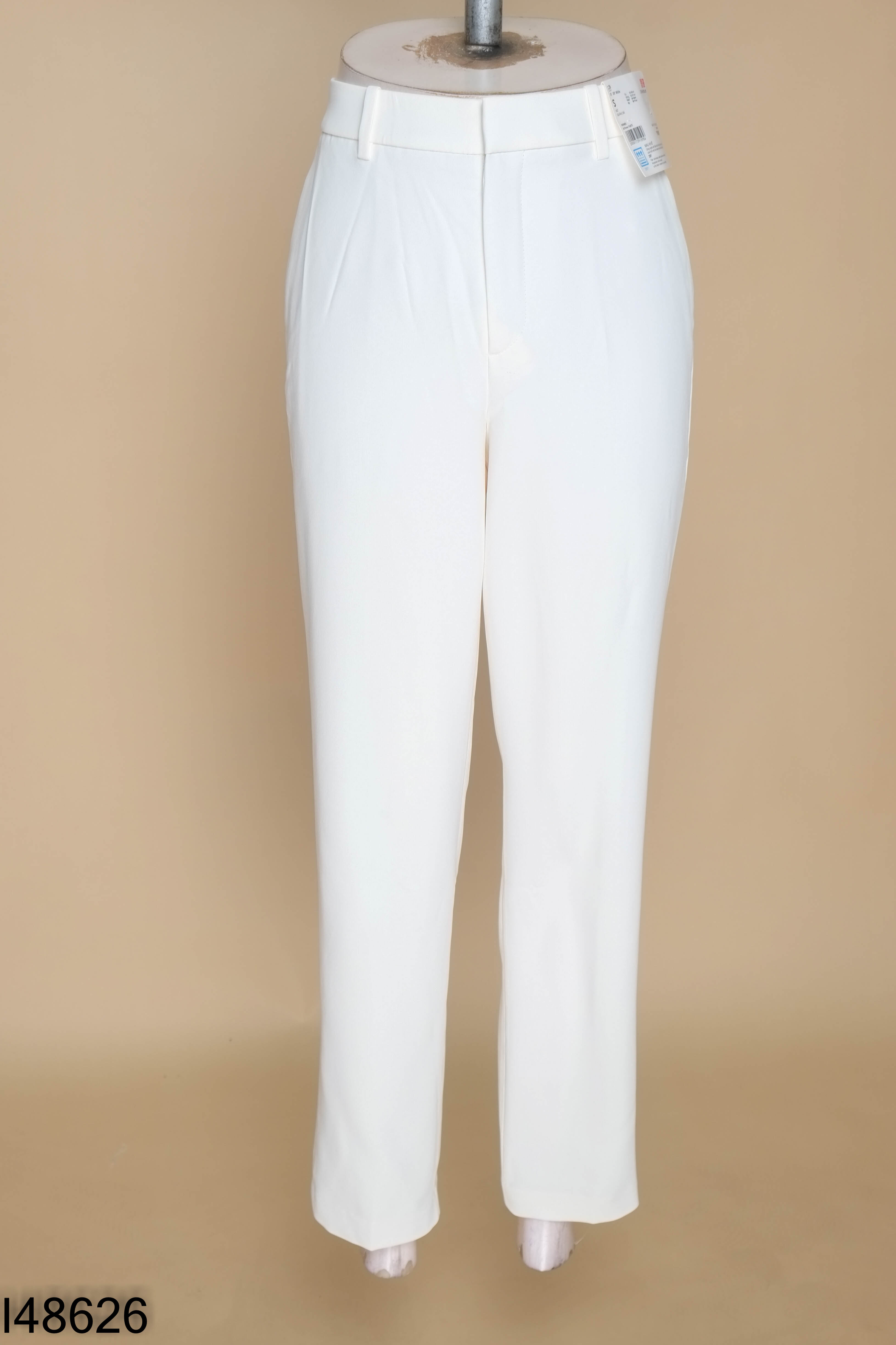 Quần UNIQLO trắng kem