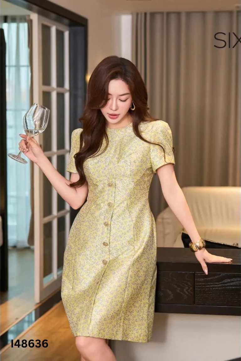 Váy SIX DO be họa tiết hoa