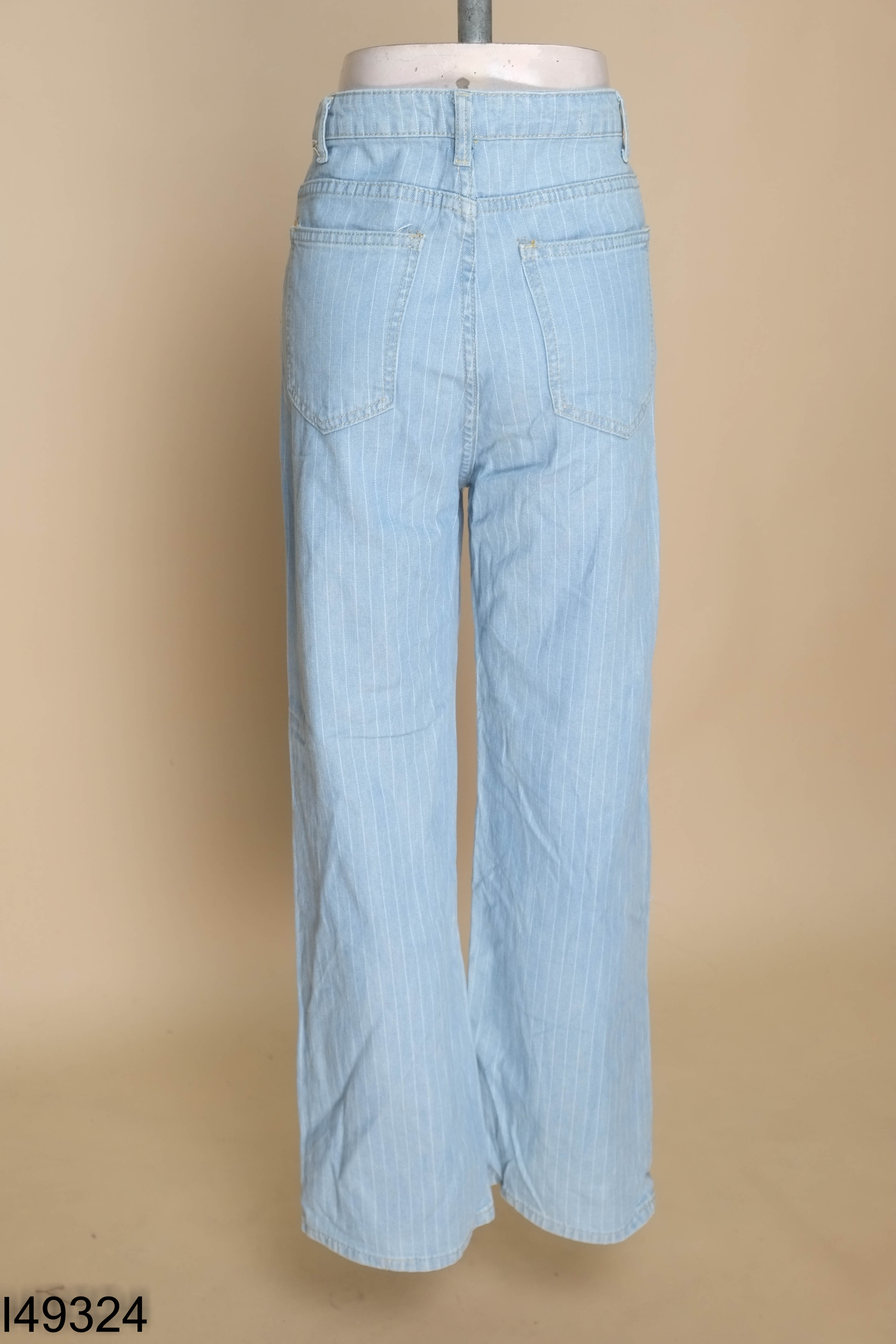 Quần jeans xanh sọc trắng