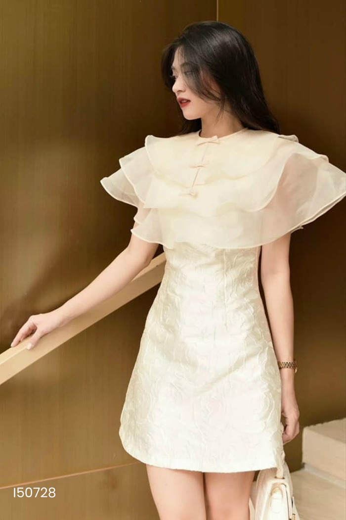 Váy be vân hoa phối voan