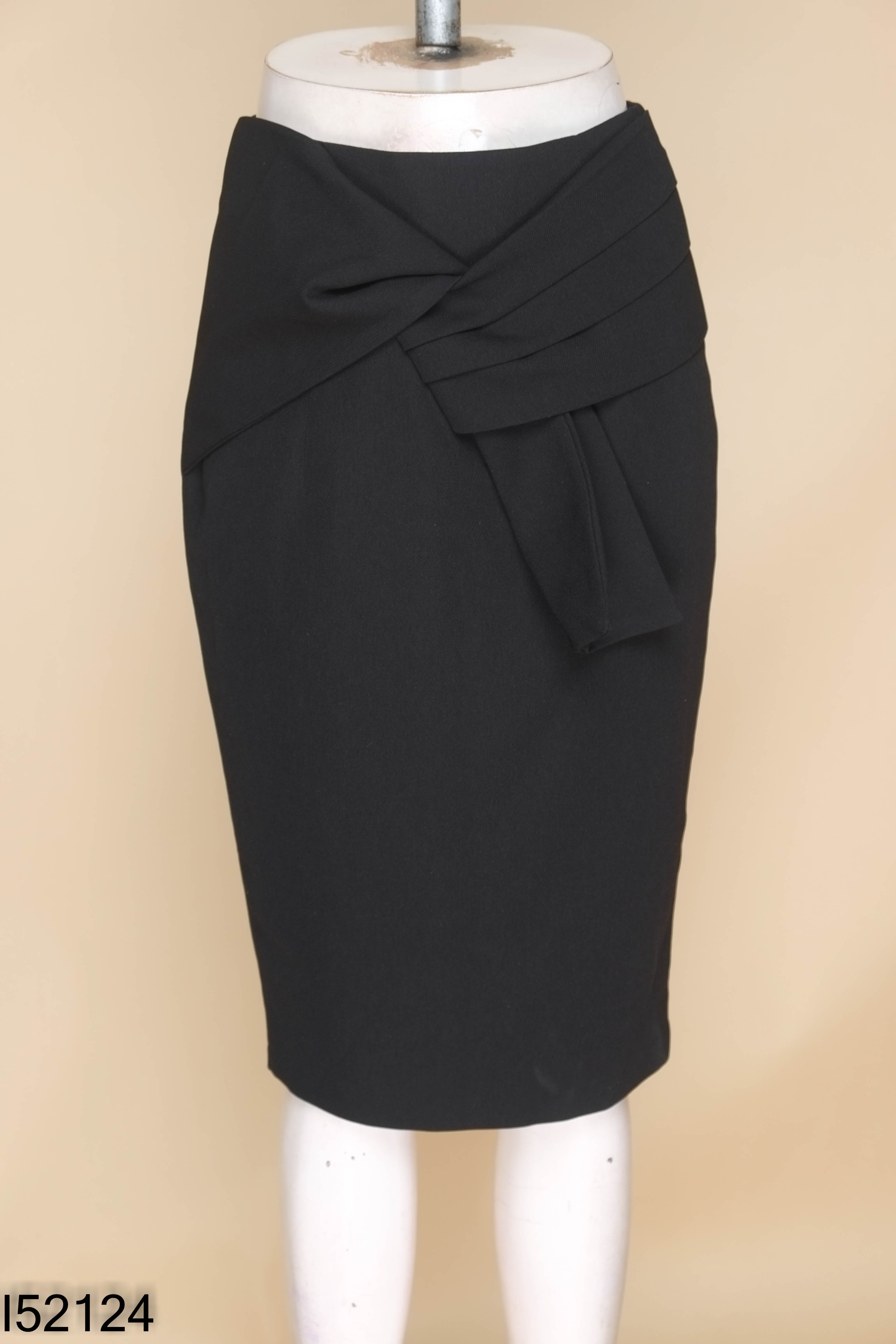Chân váy đen HUONG BOUTIQUE xoắn