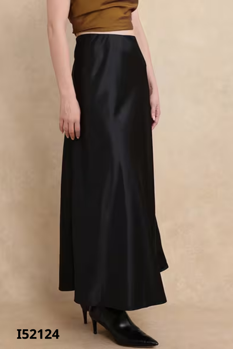 Chân váy lụa đen trơn