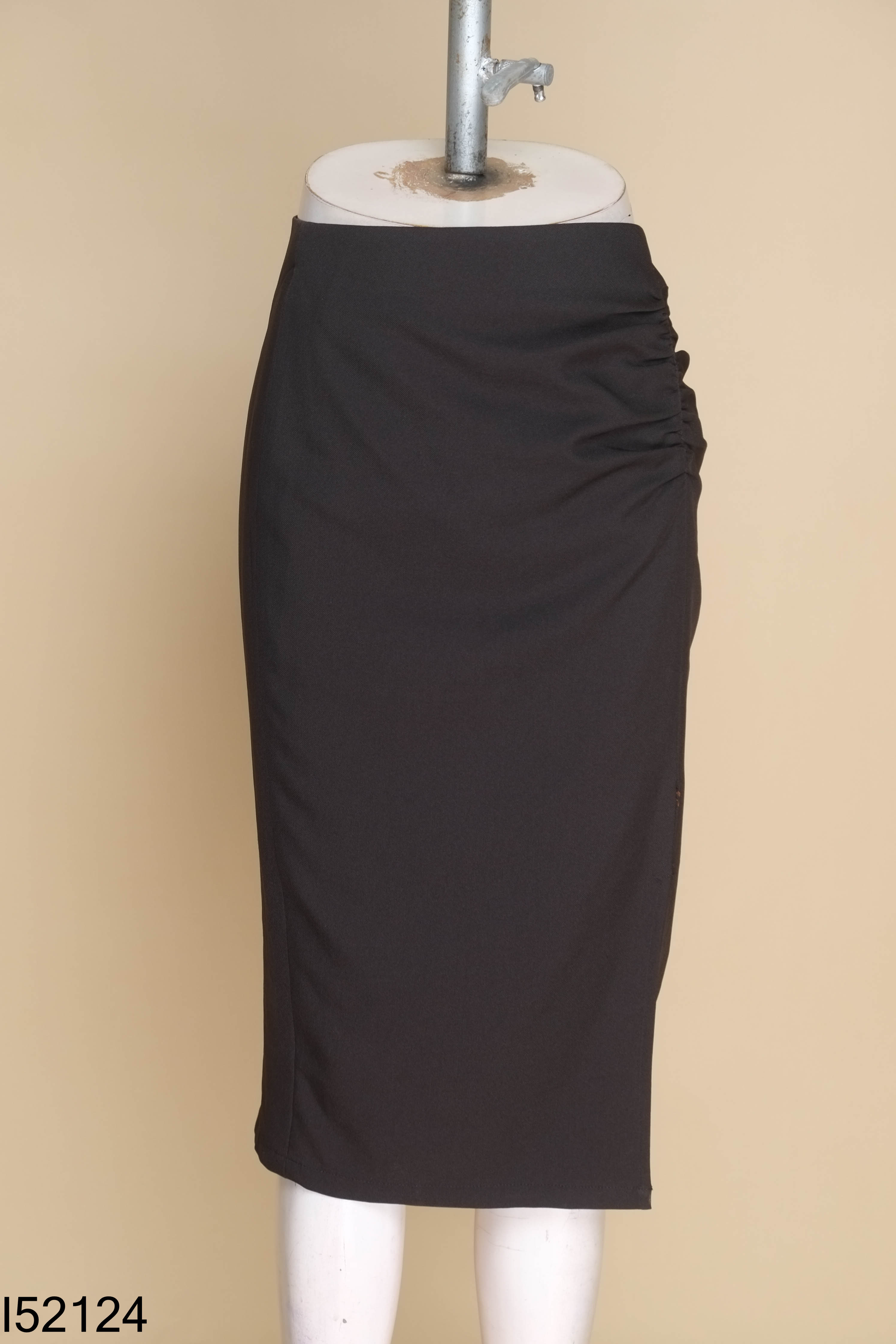 Chân váy ADORE DRESS đen dúm eo