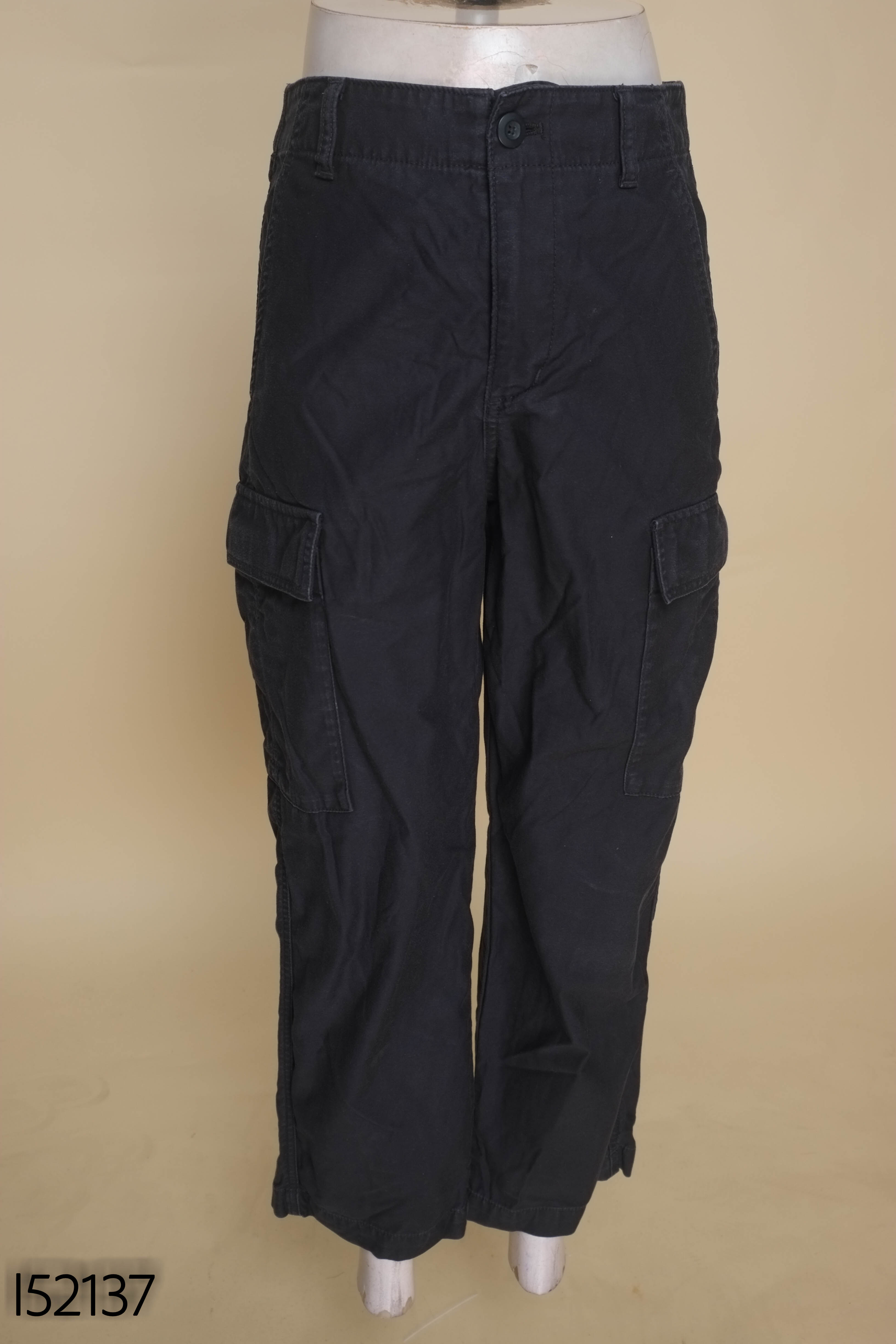 Quần kaki xanh than UNIQLO túi hộp