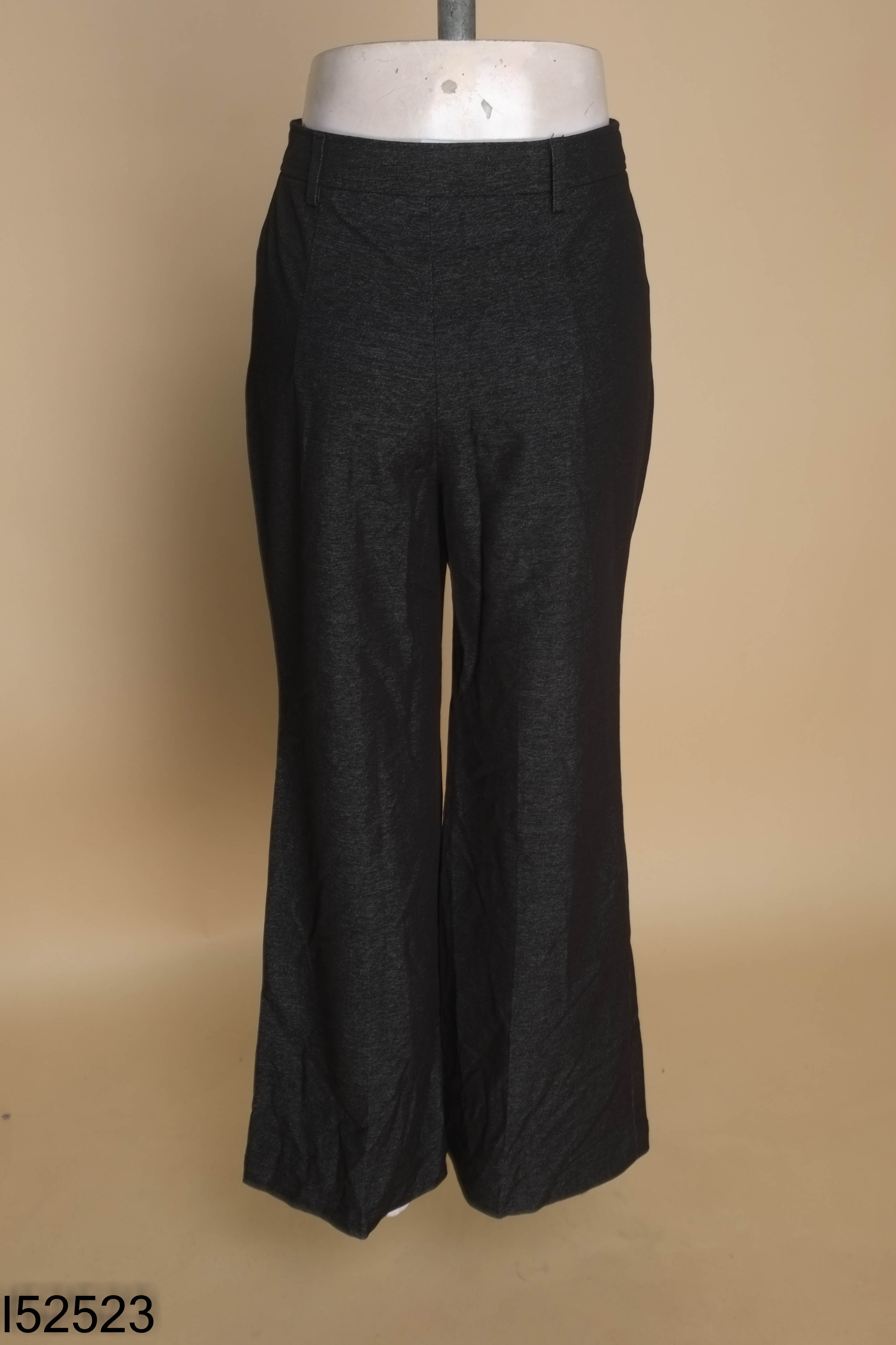 Quần đen ELEGANCE dáng loa
